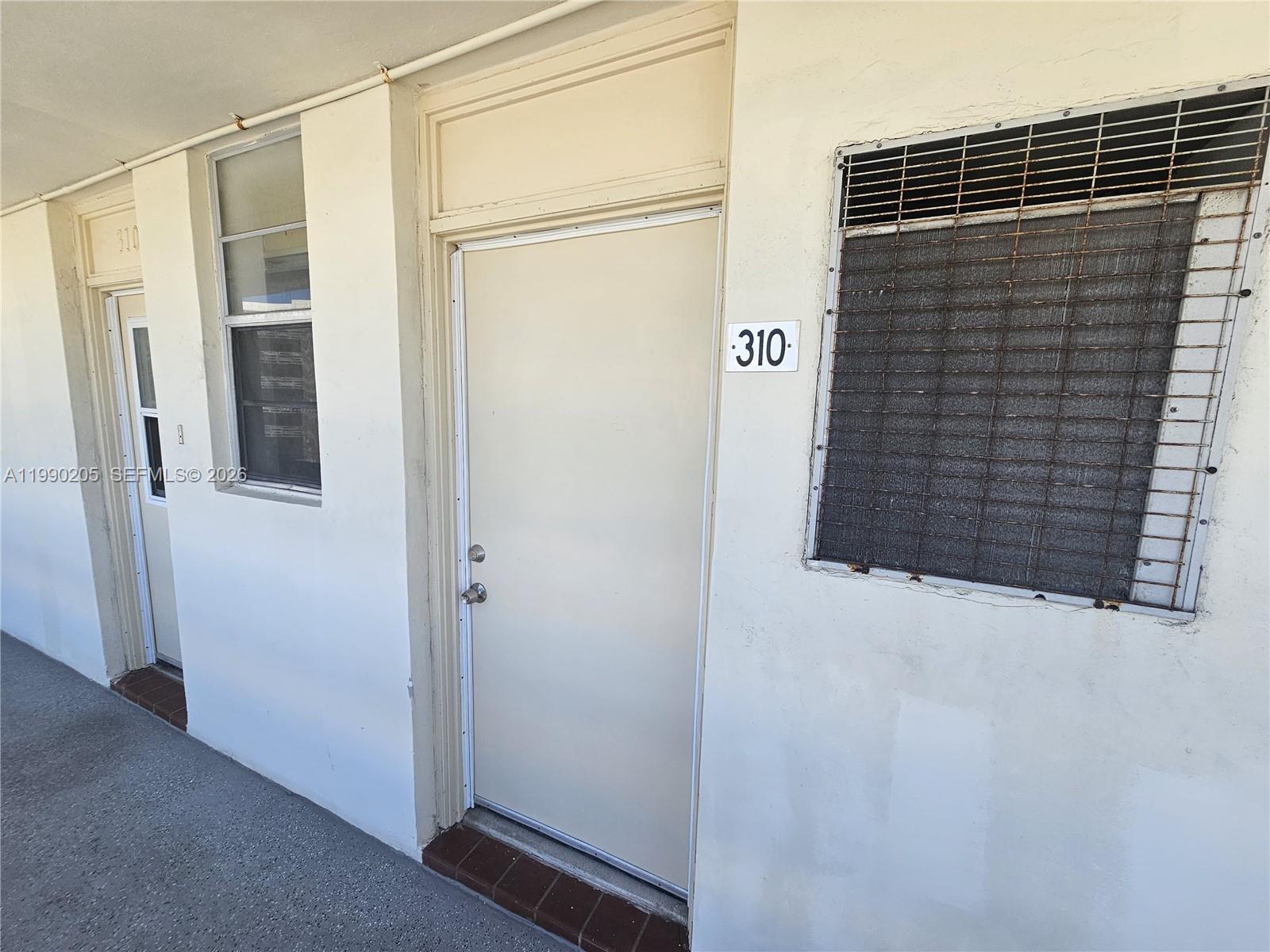 3020 Marcos Dr #S310 Aventura, FL 33160