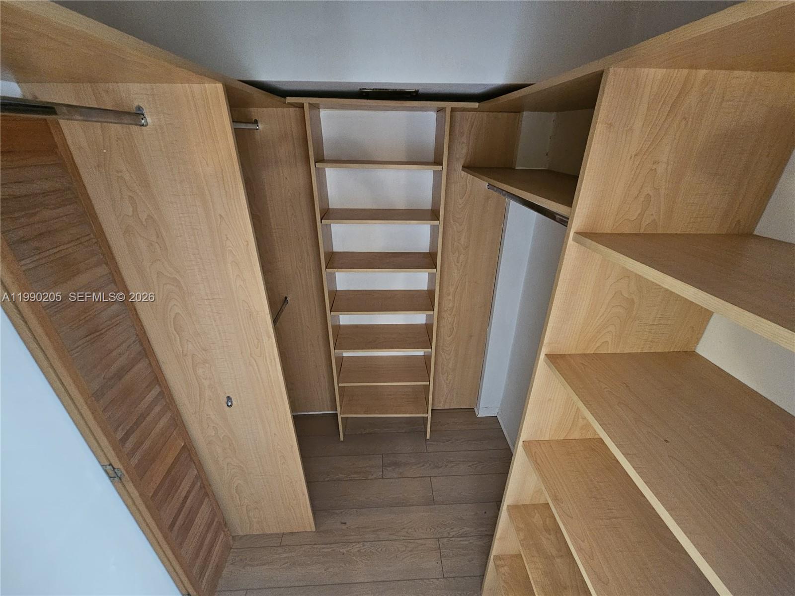 3020 Marcos Dr #S310 Aventura, FL 33160