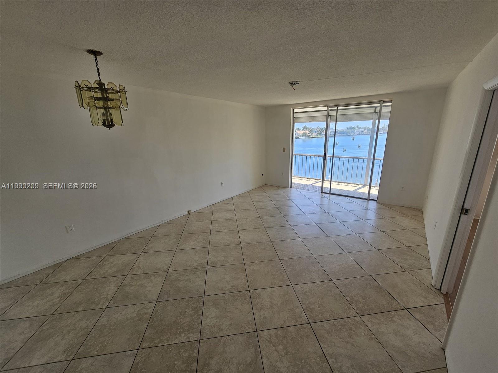 3020 Marcos Dr #S310 Aventura, FL 33160