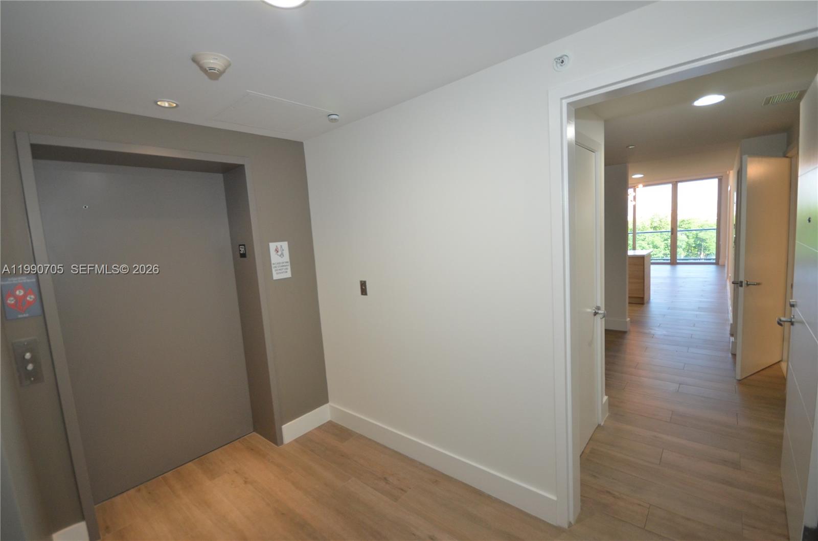 16385 Biscayne Blvd #518 North Miami Beach, FL 33160