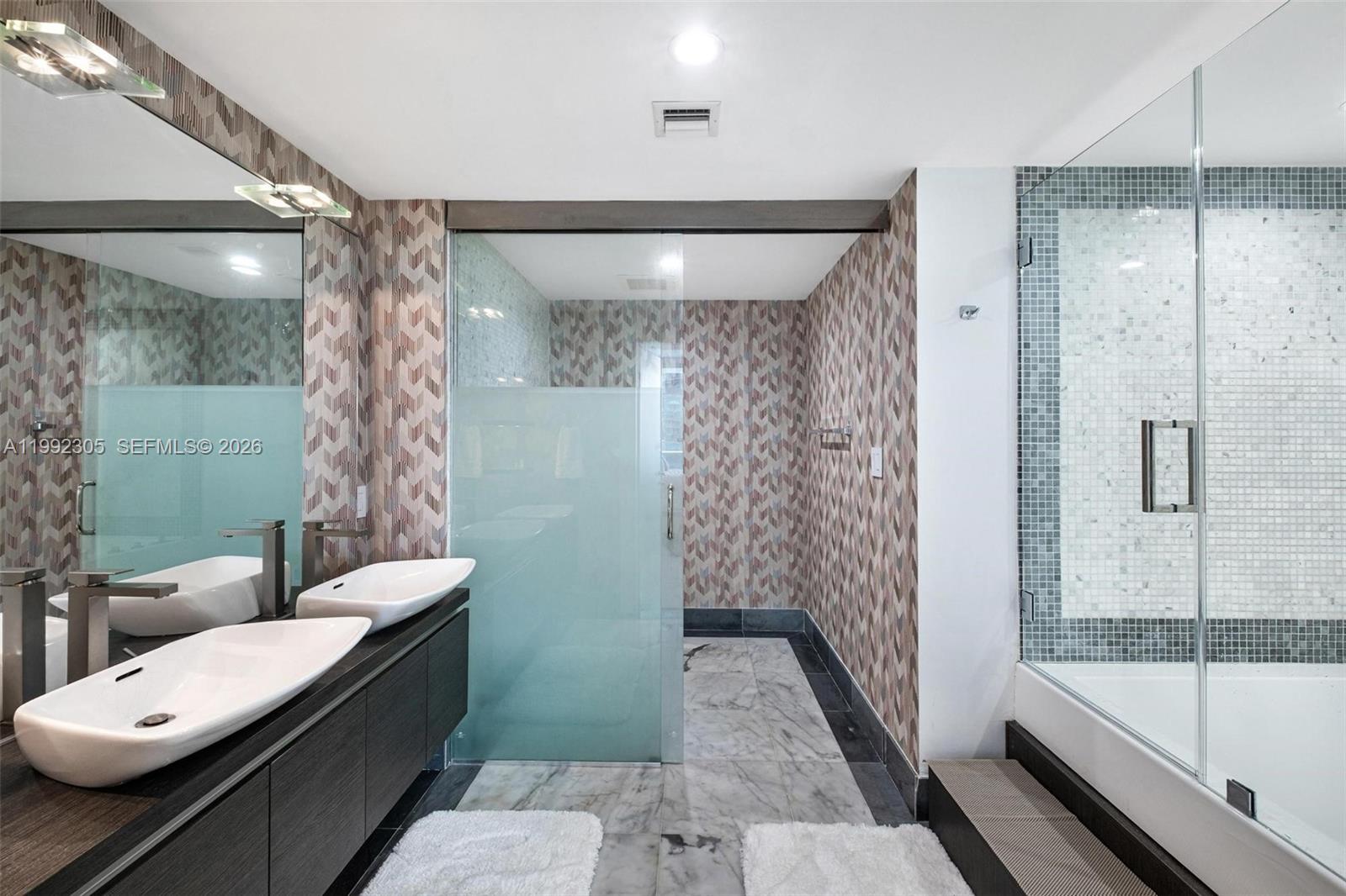 200 Biscayne Blvd Way #3311 Miami, FL 33131