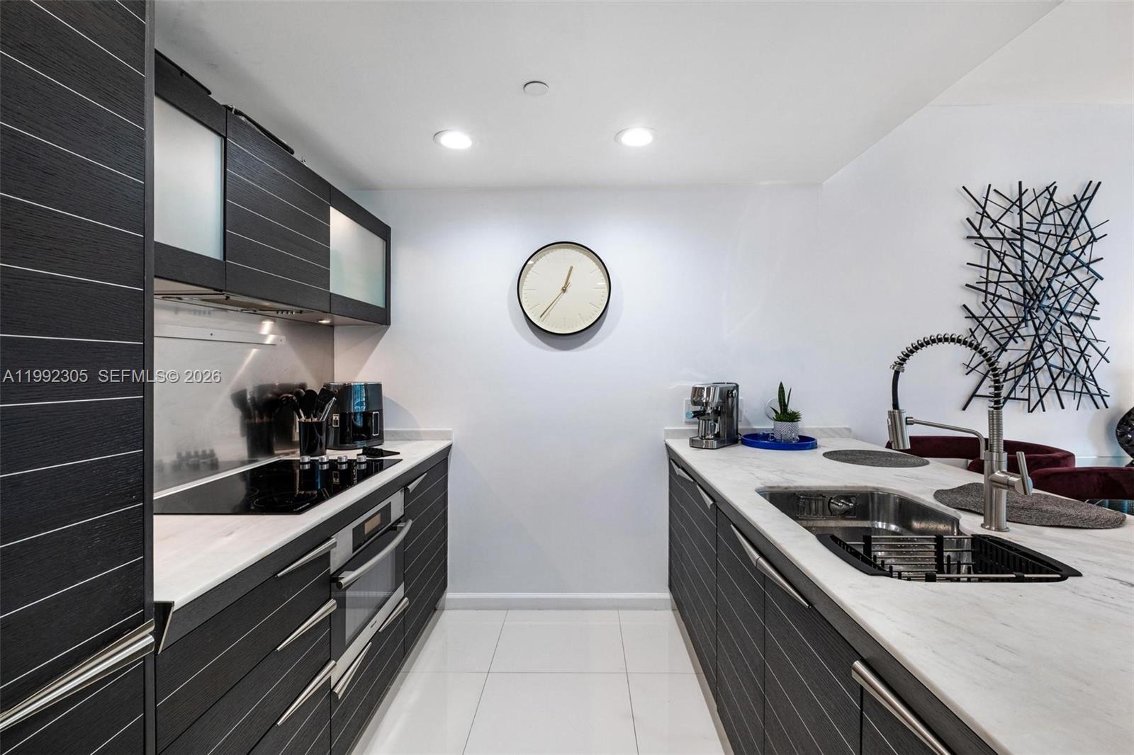 200 Biscayne Blvd Way #3311 Miami, FL 33131