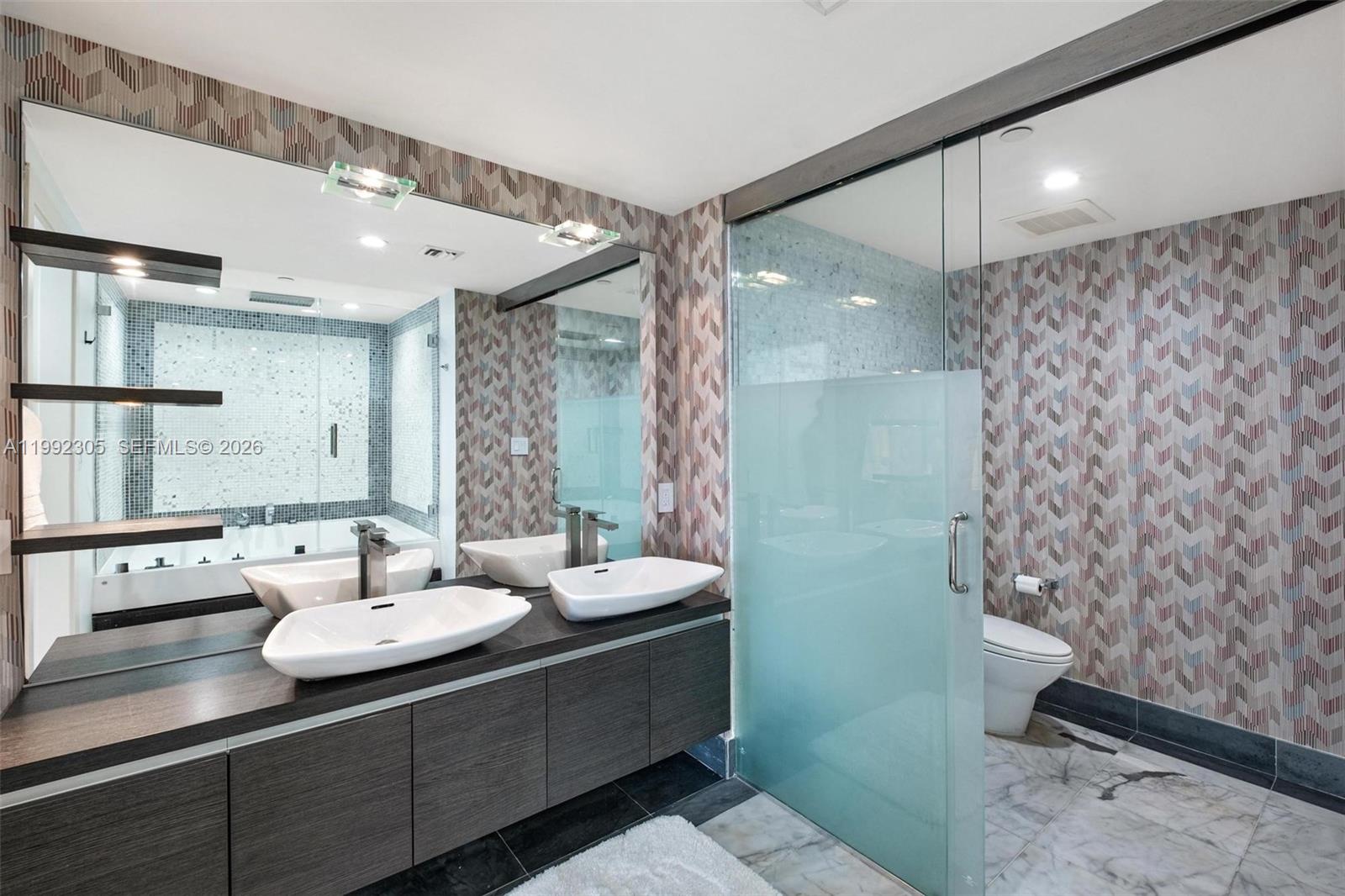 200 Biscayne Blvd Way #3311 Miami, FL 33131