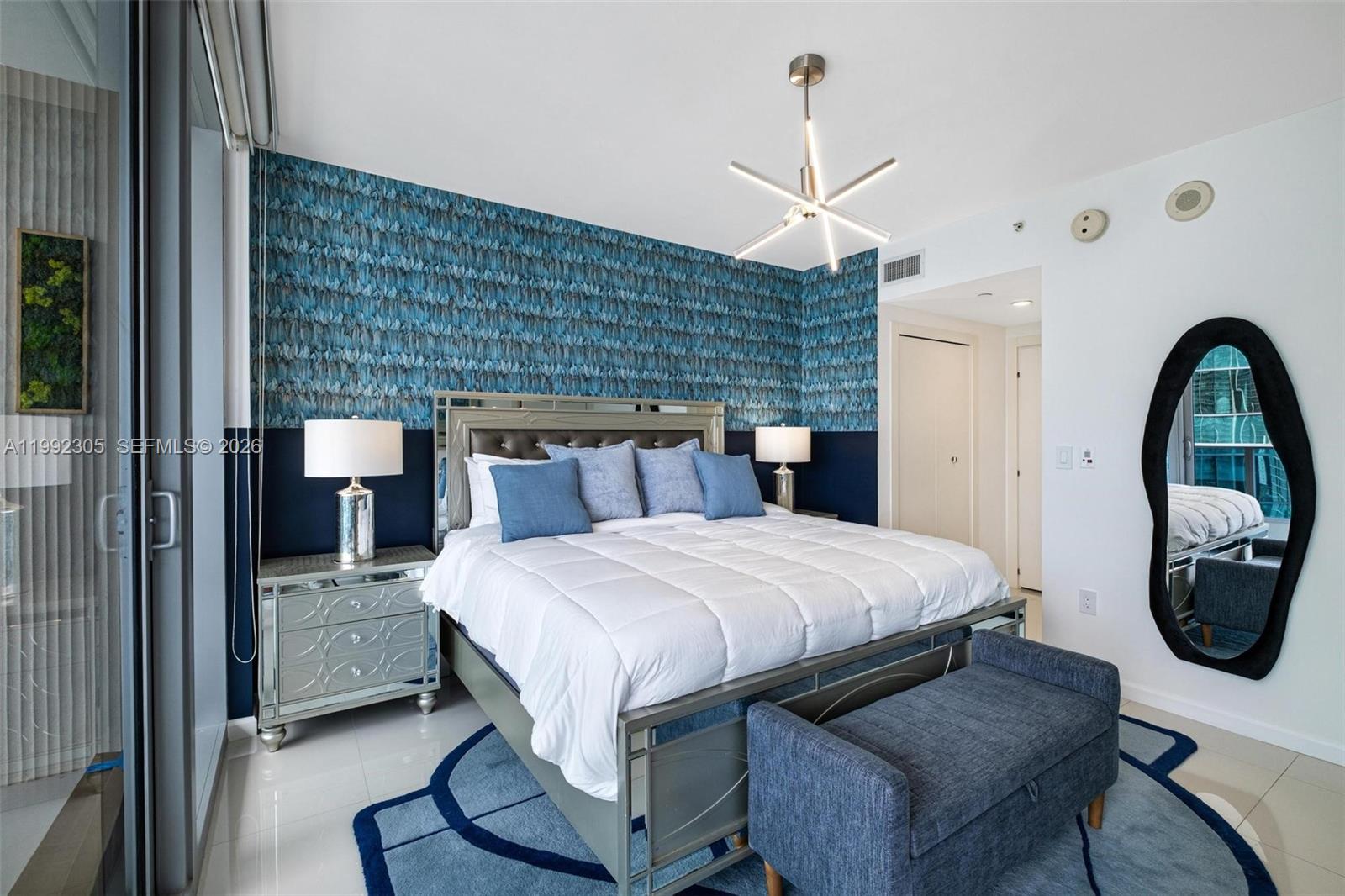 200 Biscayne Blvd Way #3311 Miami, FL 33131