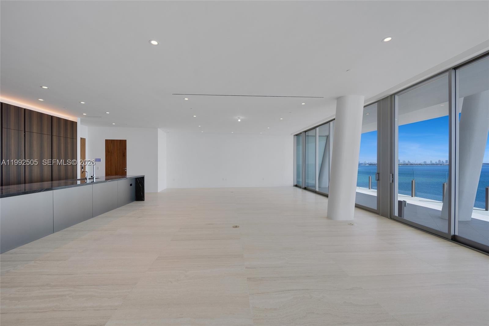 5 Grove Isle Dr #M401 Coconut Grove, FL 33133