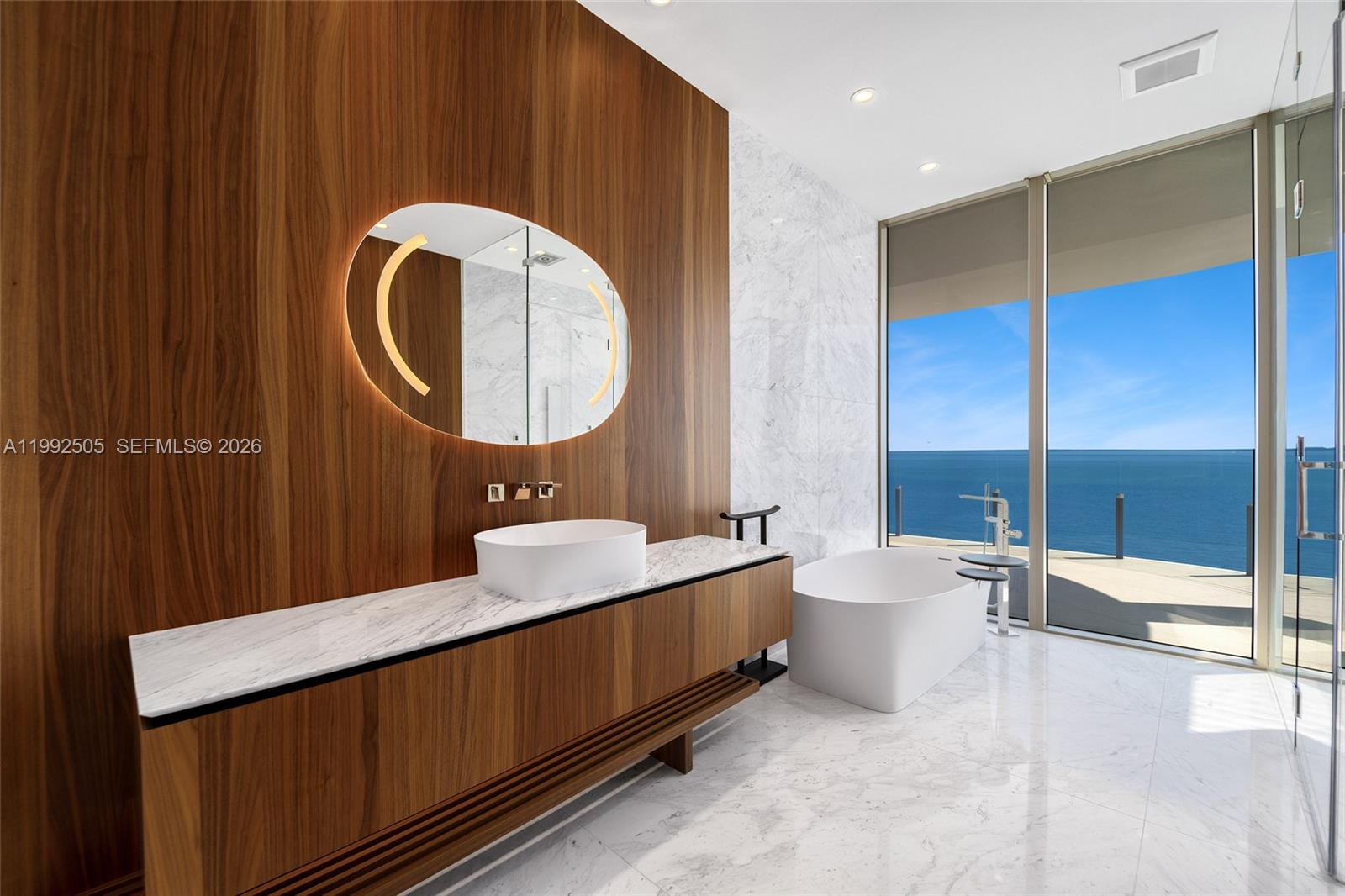 5 Grove Isle Dr #M401 Coconut Grove, FL 33133