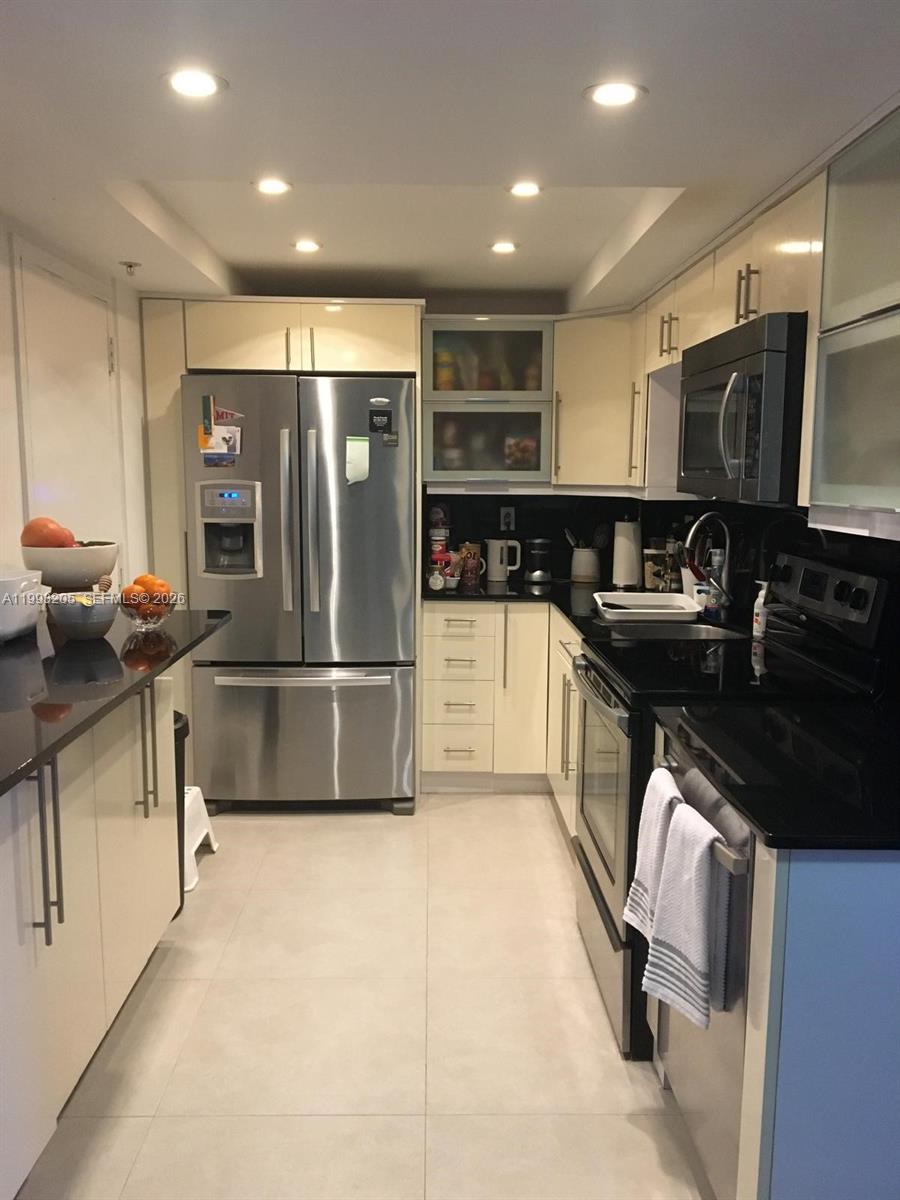 2333 Brickell Ave #PH207 Miami, FL 33129