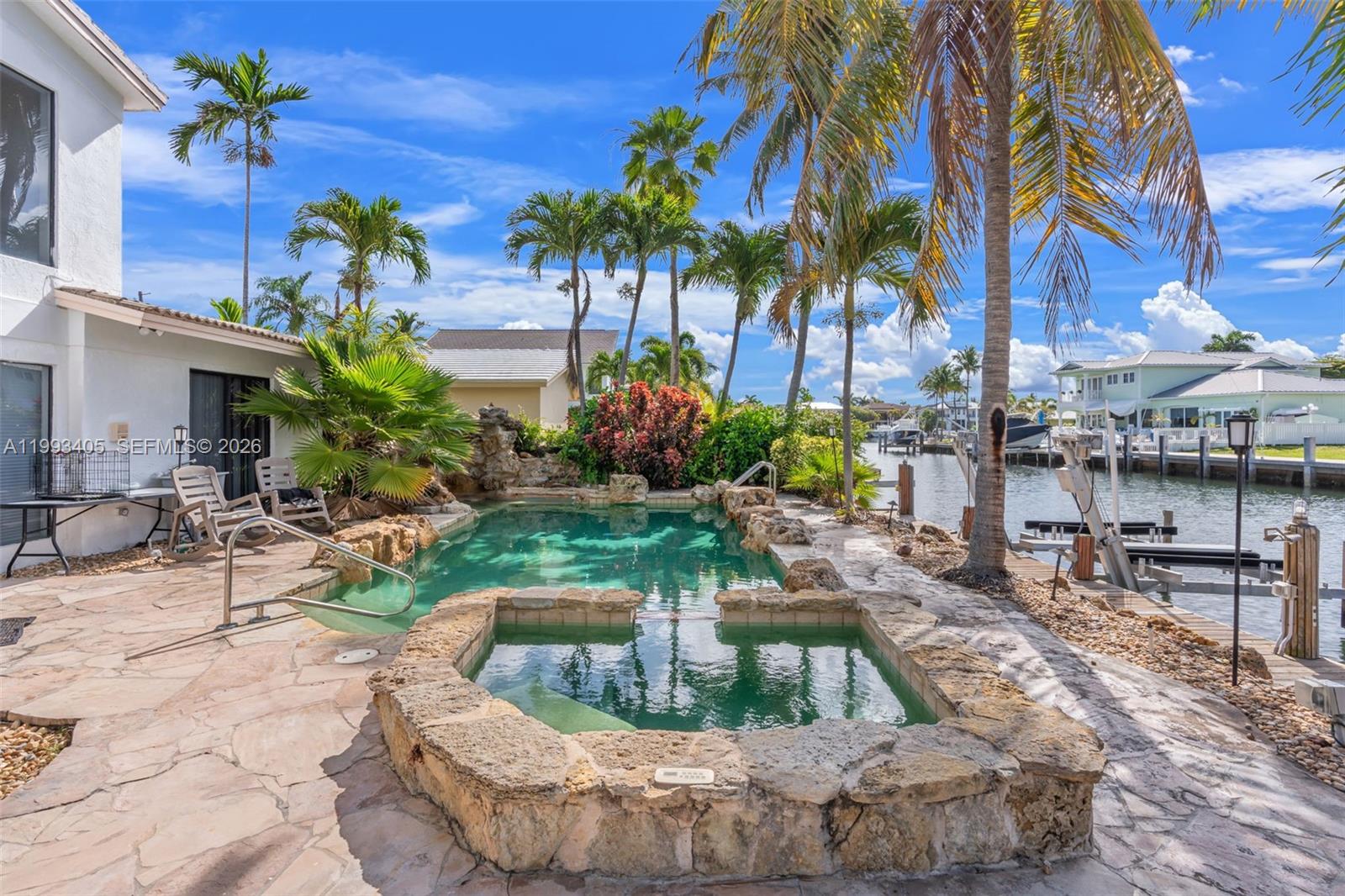 2858 NE 33rd St Lighthouse Point, FL 33064