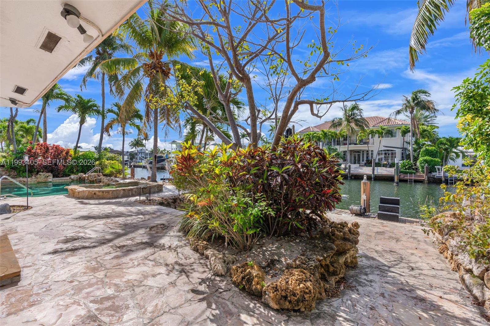 2858 NE 33rd St Lighthouse Point, FL 33064