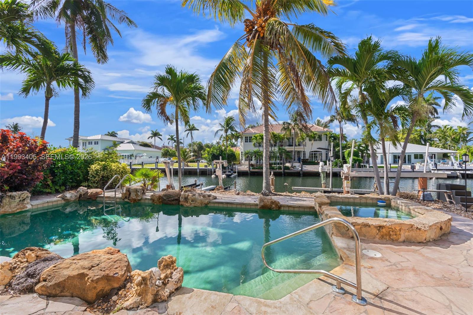 2858 NE 33rd St Lighthouse Point, FL 33064