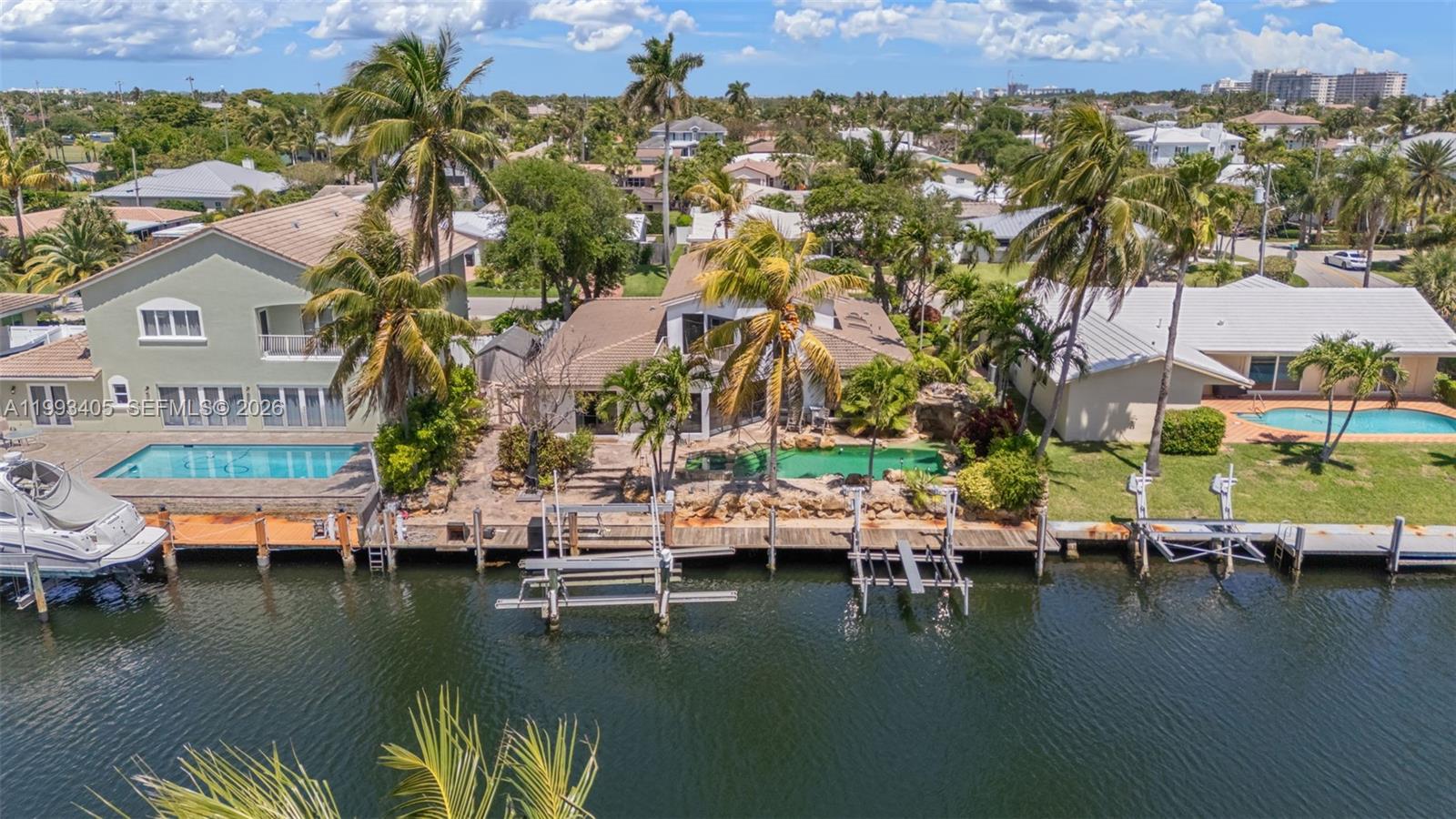 2858 NE 33rd St Lighthouse Point, FL 33064