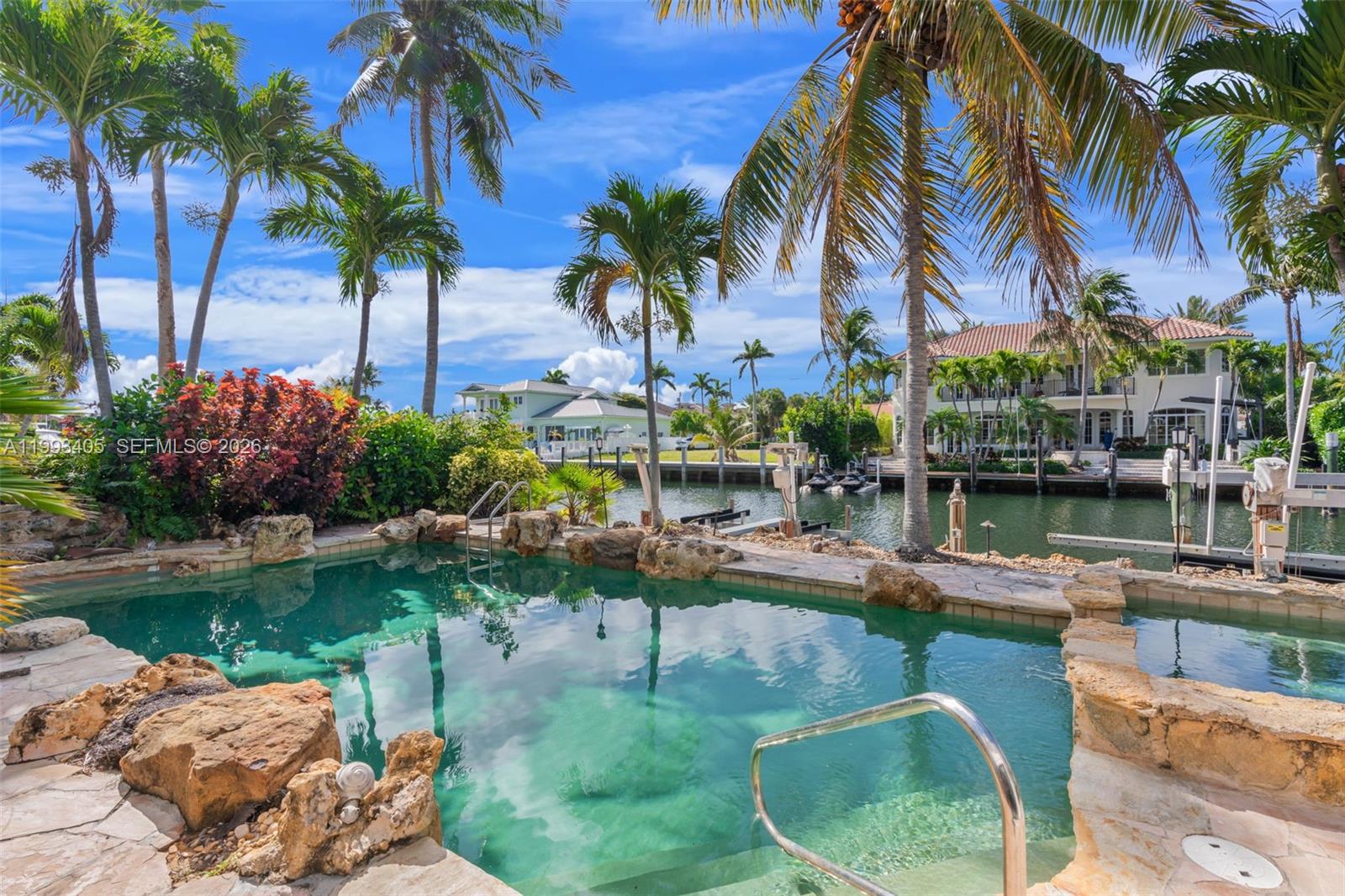 2858 NE 33rd St Lighthouse Point, FL 33064