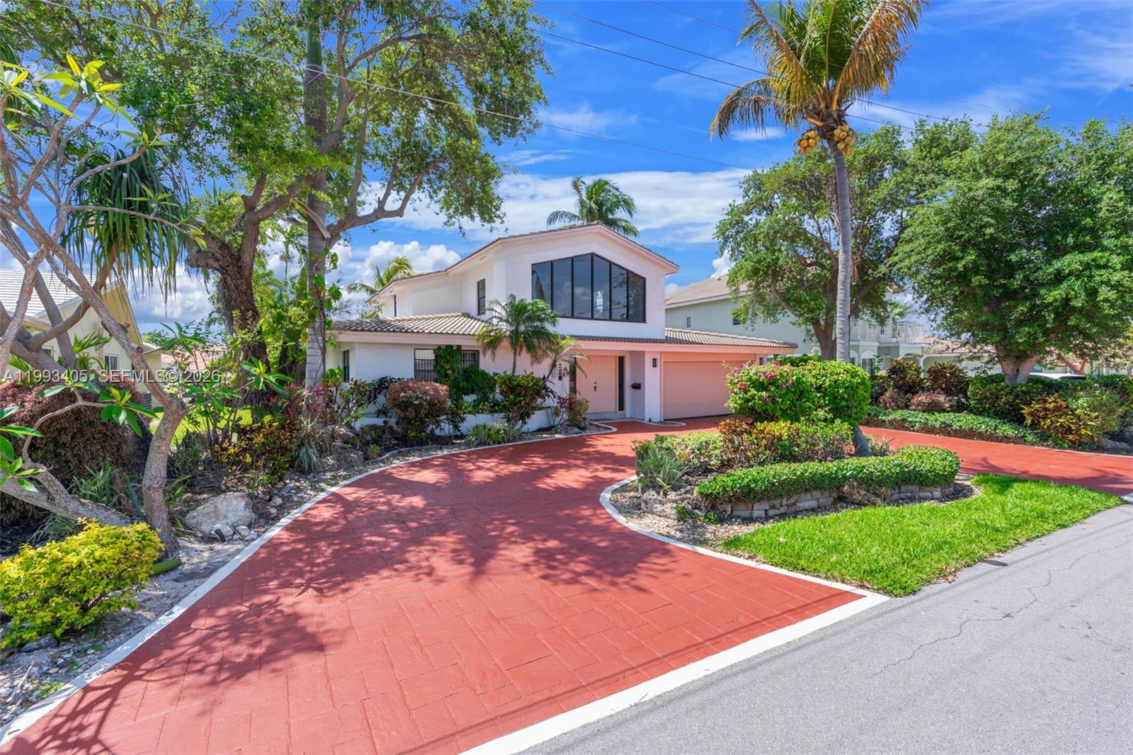 2858 NE 33rd St Lighthouse Point, FL 33064