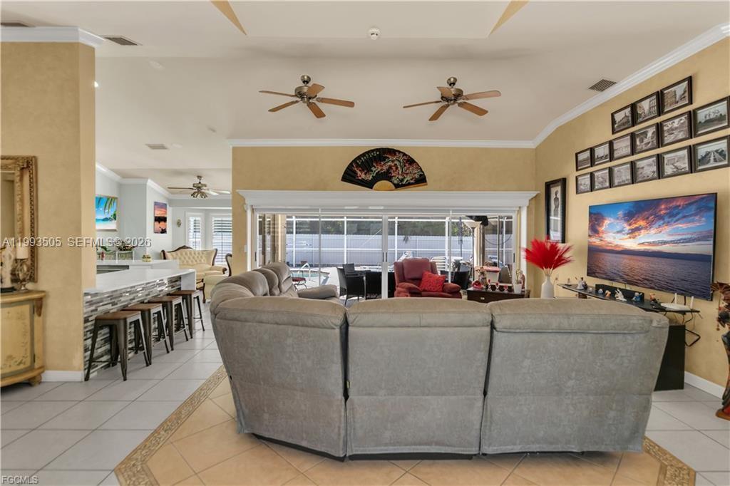 2504 E 7th St Lehigh Acres, FL 33936