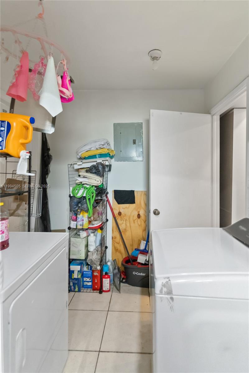 1000 NW 23rd Ter Pompano Beach, FL 33069