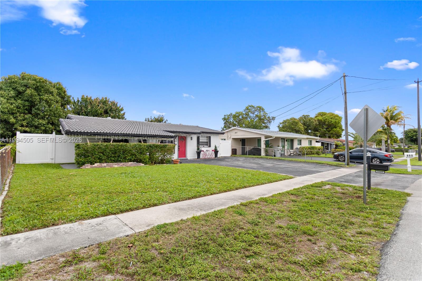 1000 NW 23rd Ter Pompano Beach, FL 33069