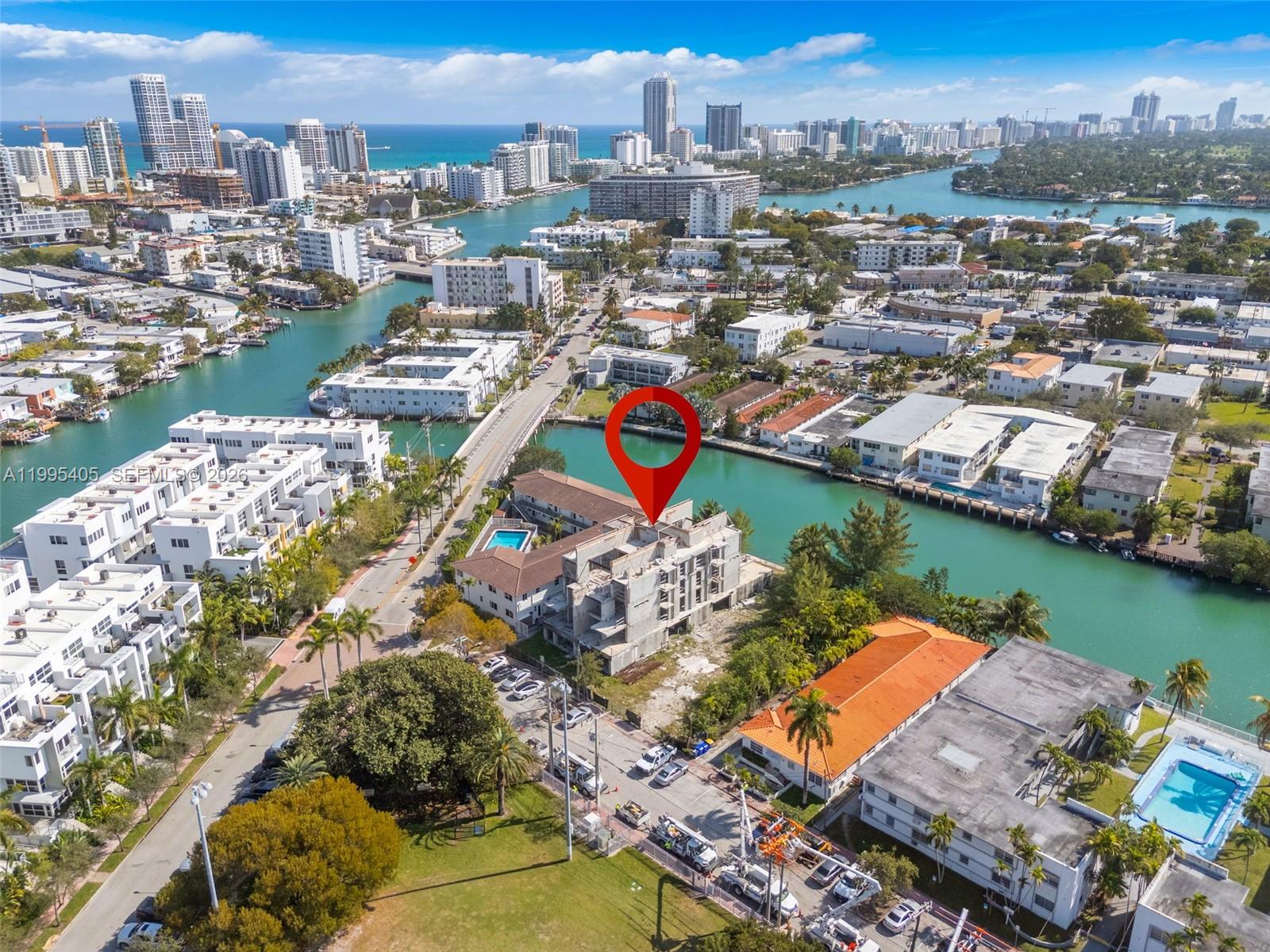 10 S Shore Dr Miami Beach, FL 33141