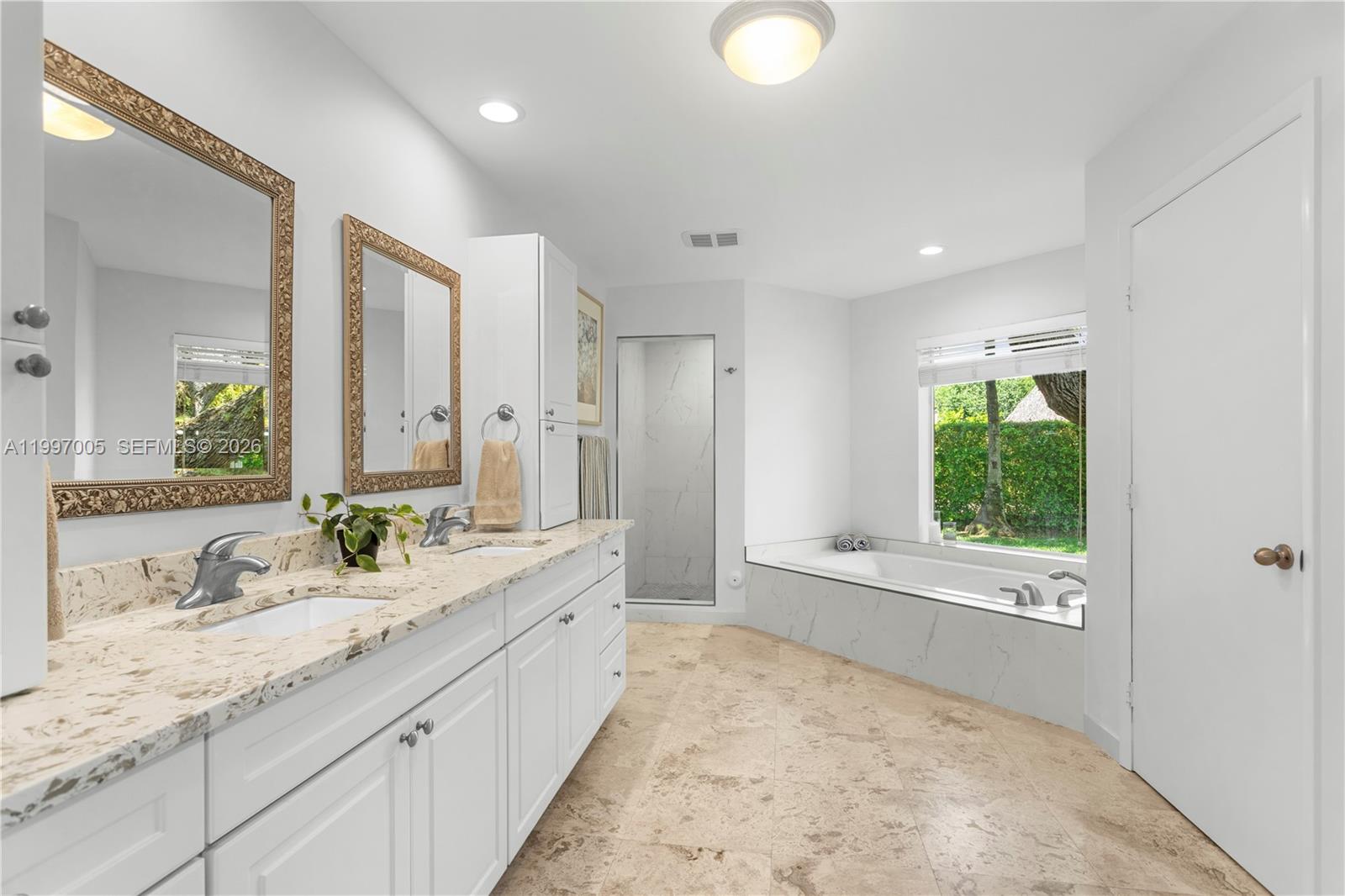 6845 SW 129th Ter Pinecrest, FL 33156