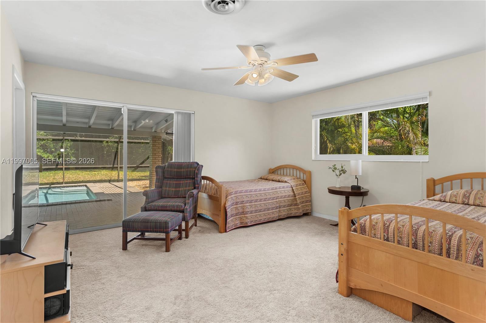 6845 SW 129th Ter Pinecrest, FL 33156