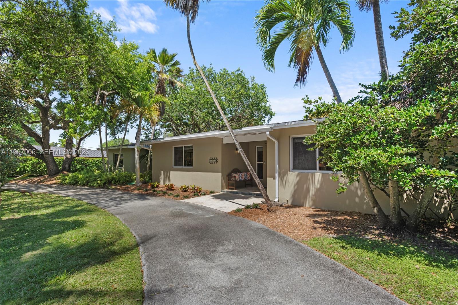 6845 SW 129th Ter Pinecrest, FL 33156