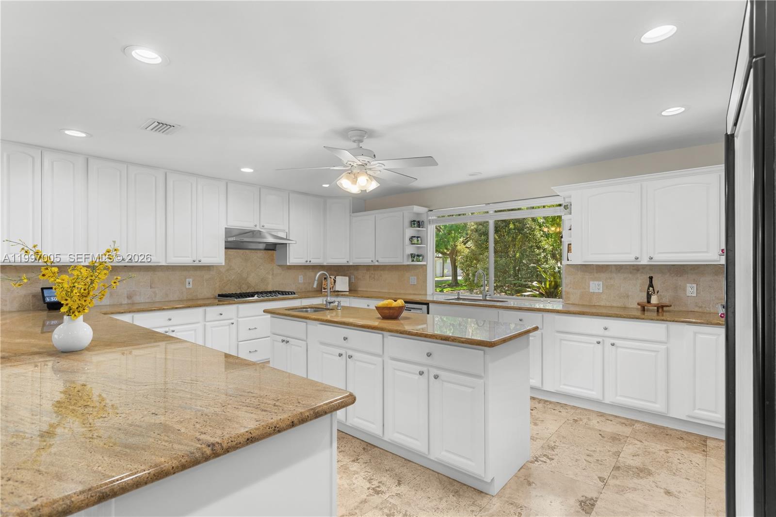 6845 SW 129th Ter Pinecrest, FL 33156