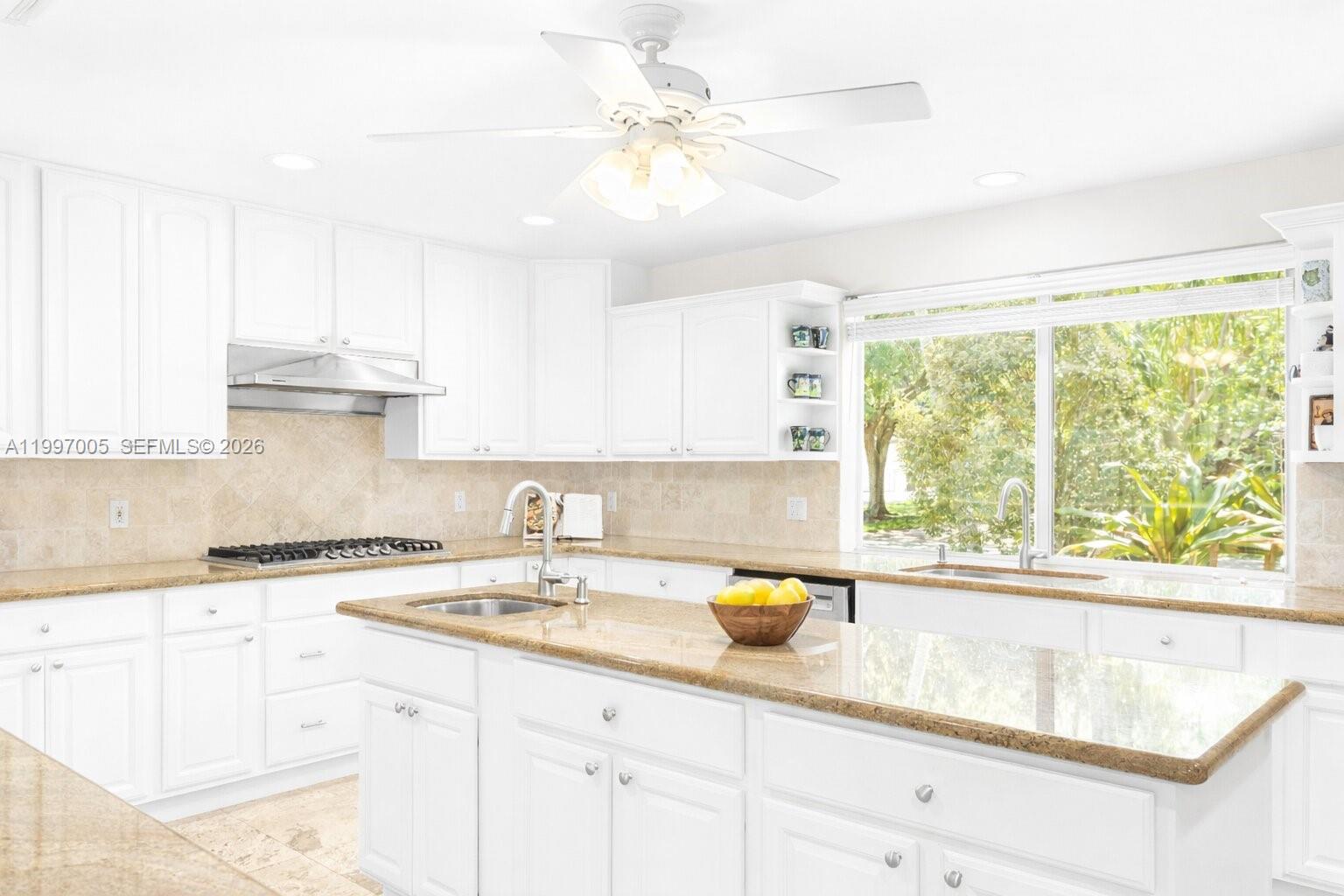 6845 SW 129th Ter Pinecrest, FL 33156