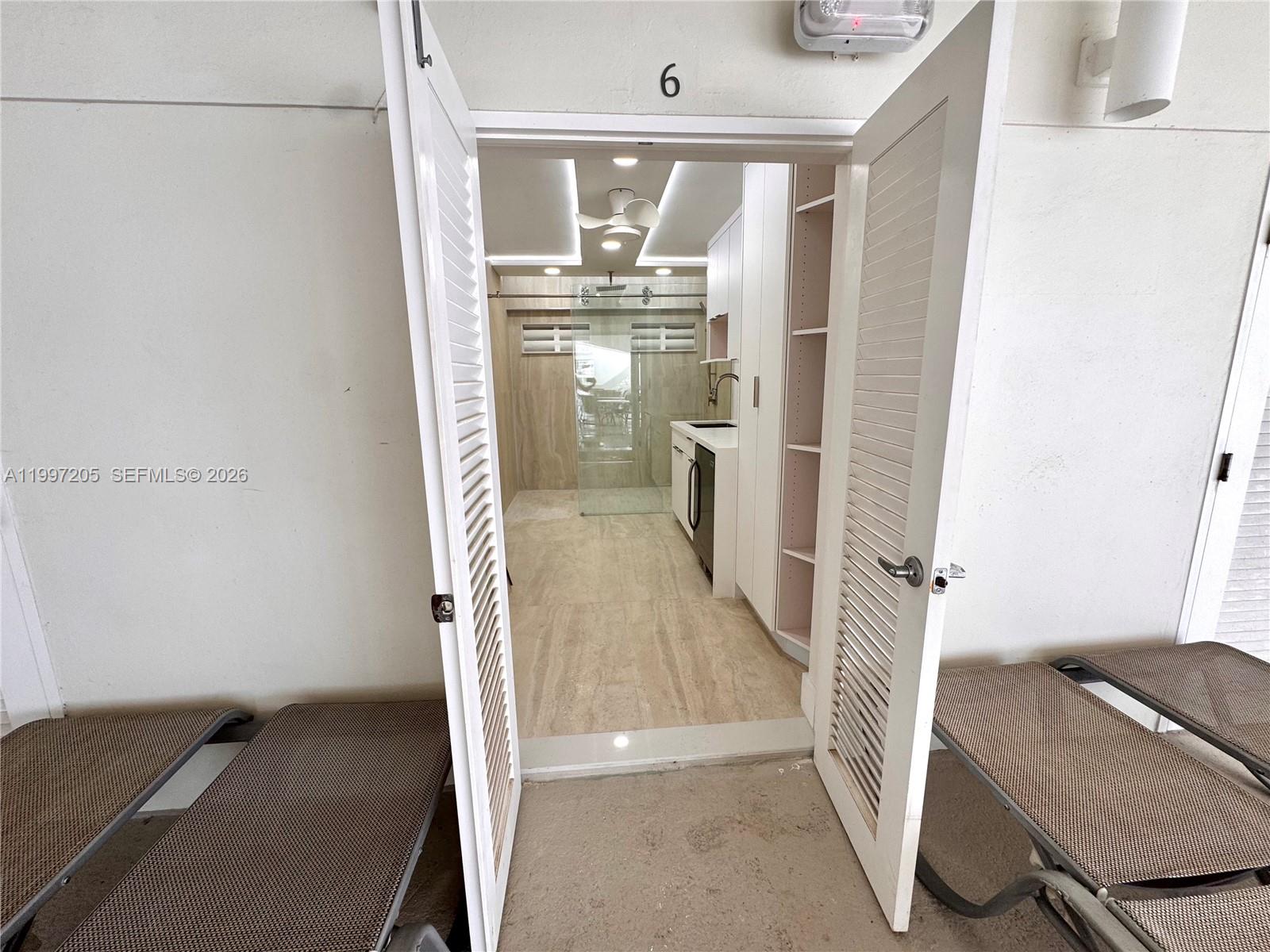 2899 Collins Ave #6 Miami Beach, FL 33140