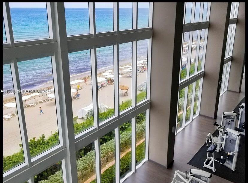 image Beach Club 222