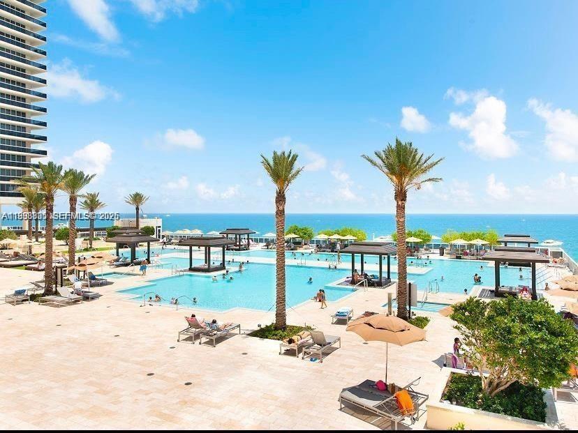 image Beach Club 22