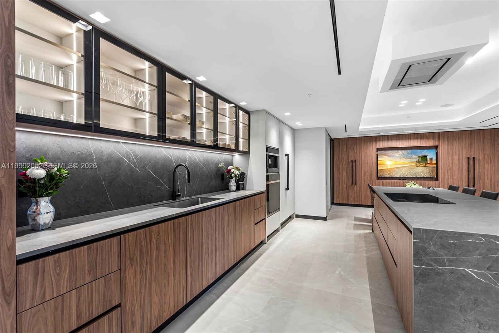 image 400 Sunny Isles2