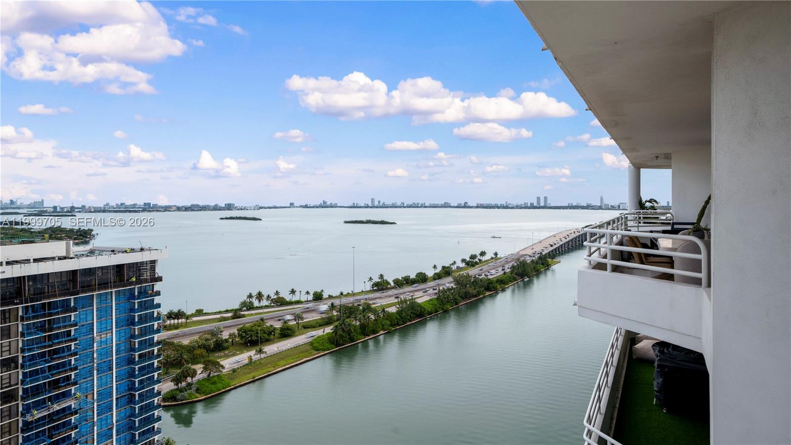 555 NE 34th St #2506 Miami, FL 33137