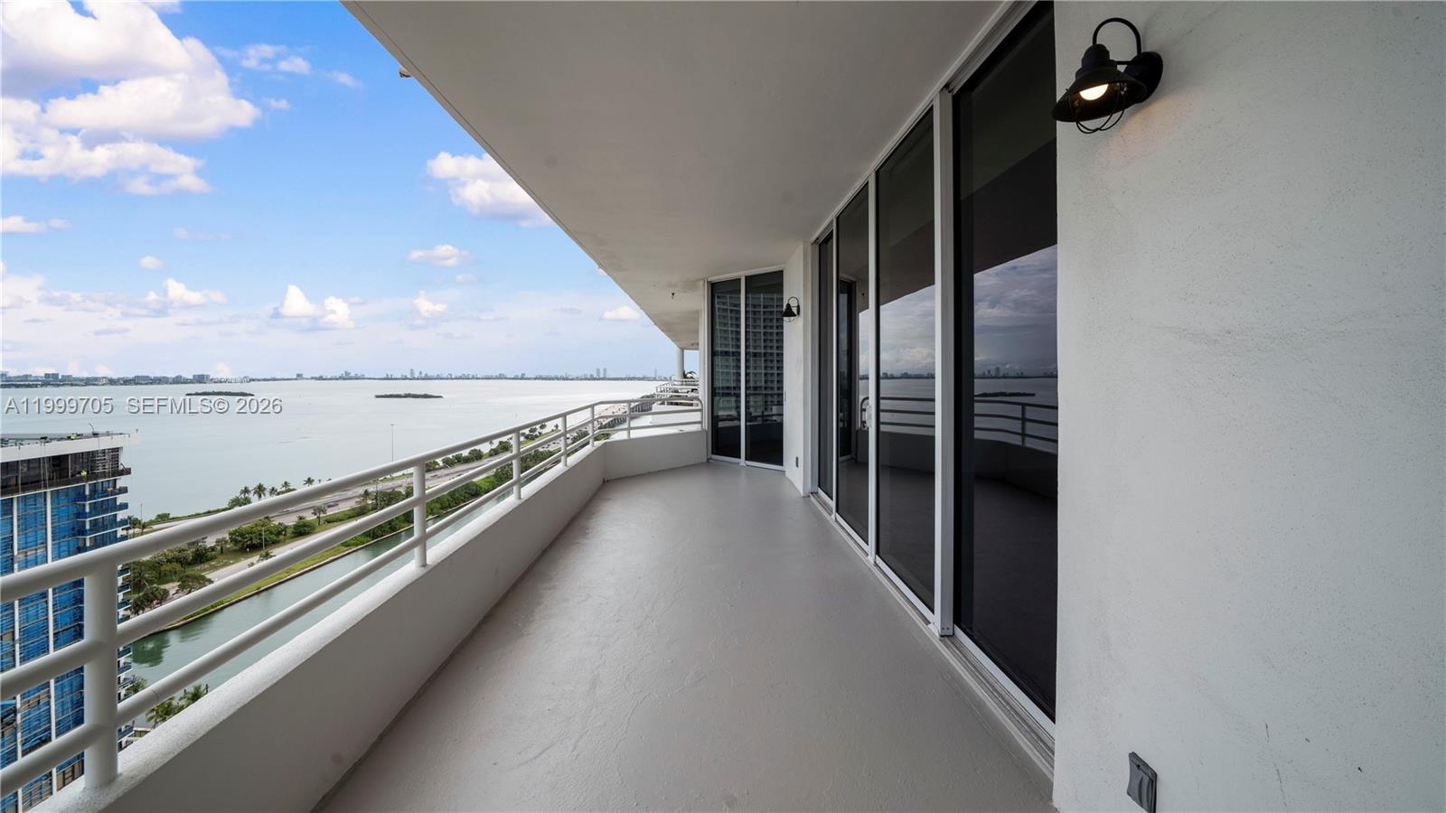 555 NE 34th St #2506 Miami, FL 33137