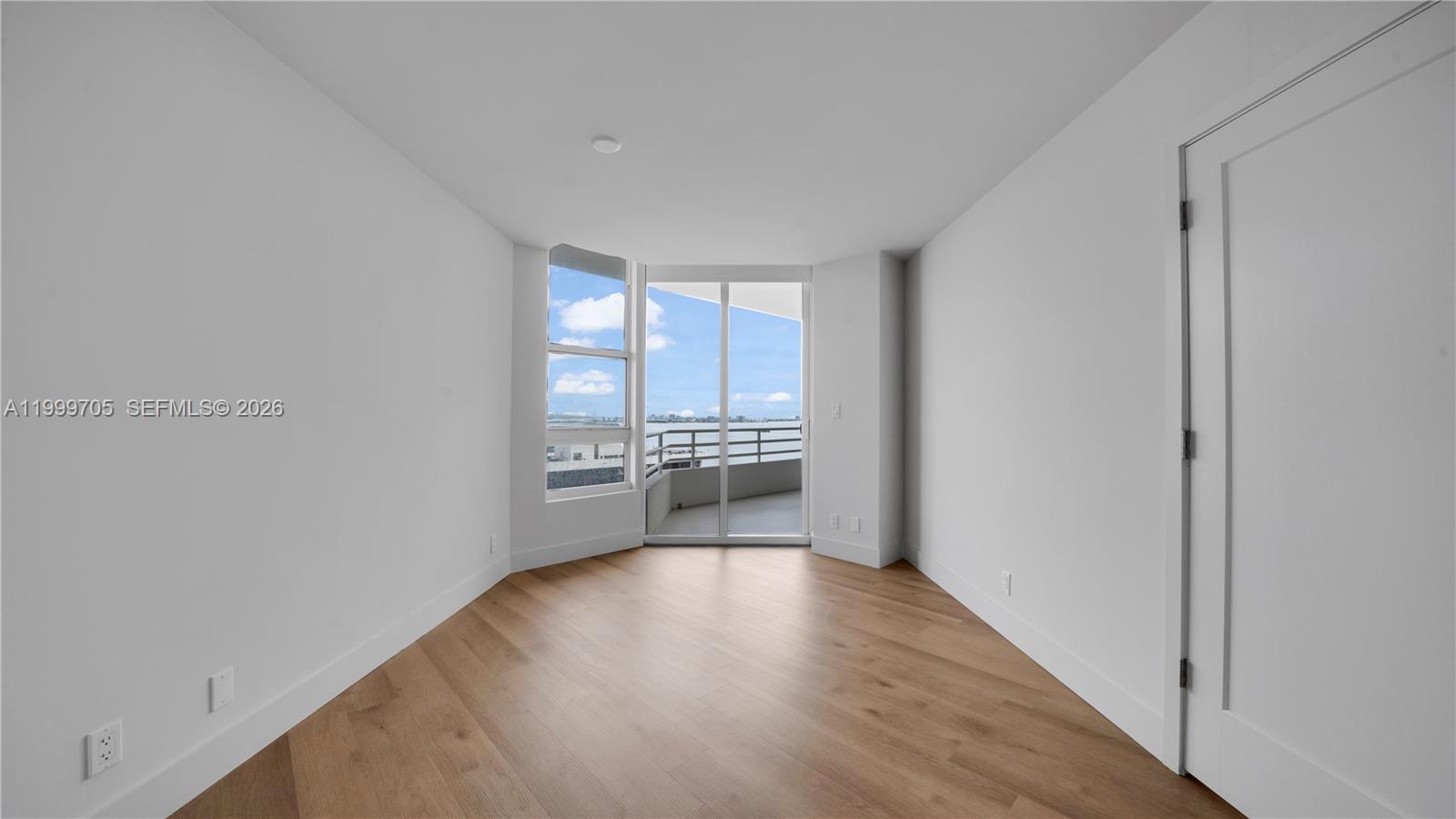 555 NE 34th St #2506 Miami, FL 33137