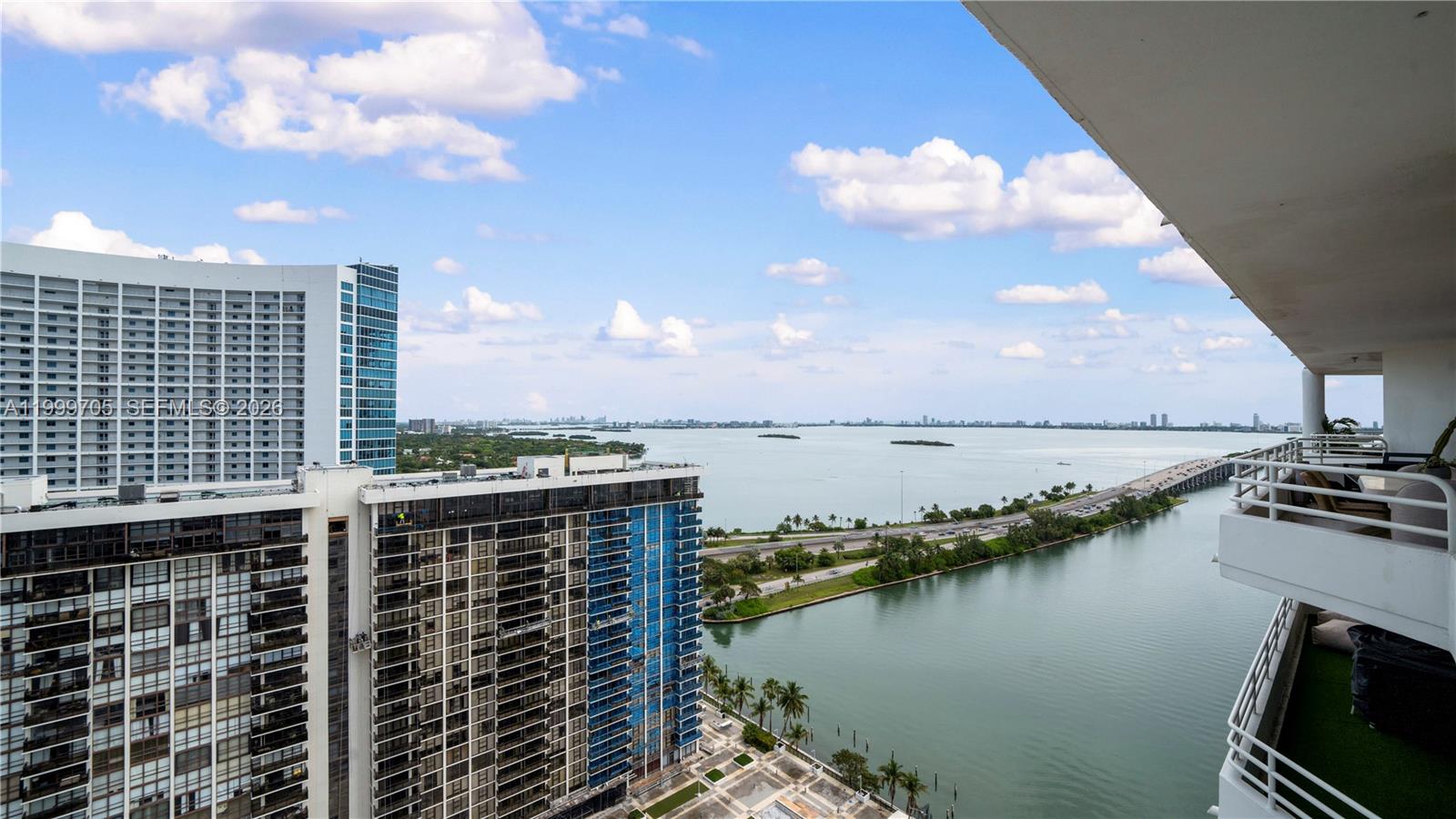 555 NE 34th St #2506 Miami, FL 33137