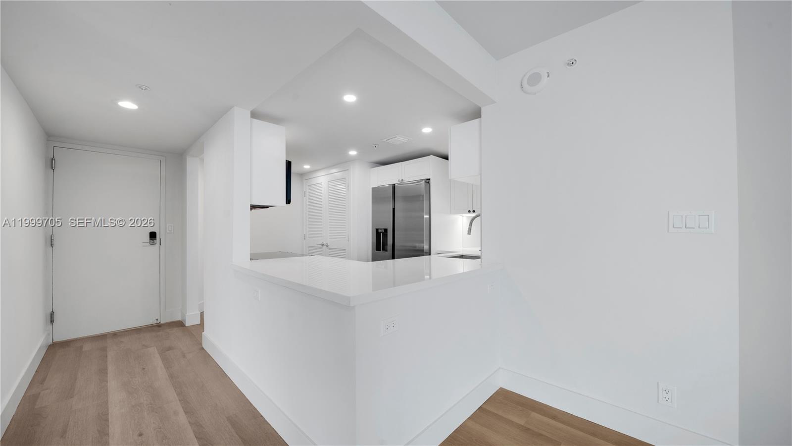 555 NE 34th St #2506 Miami, FL 33137