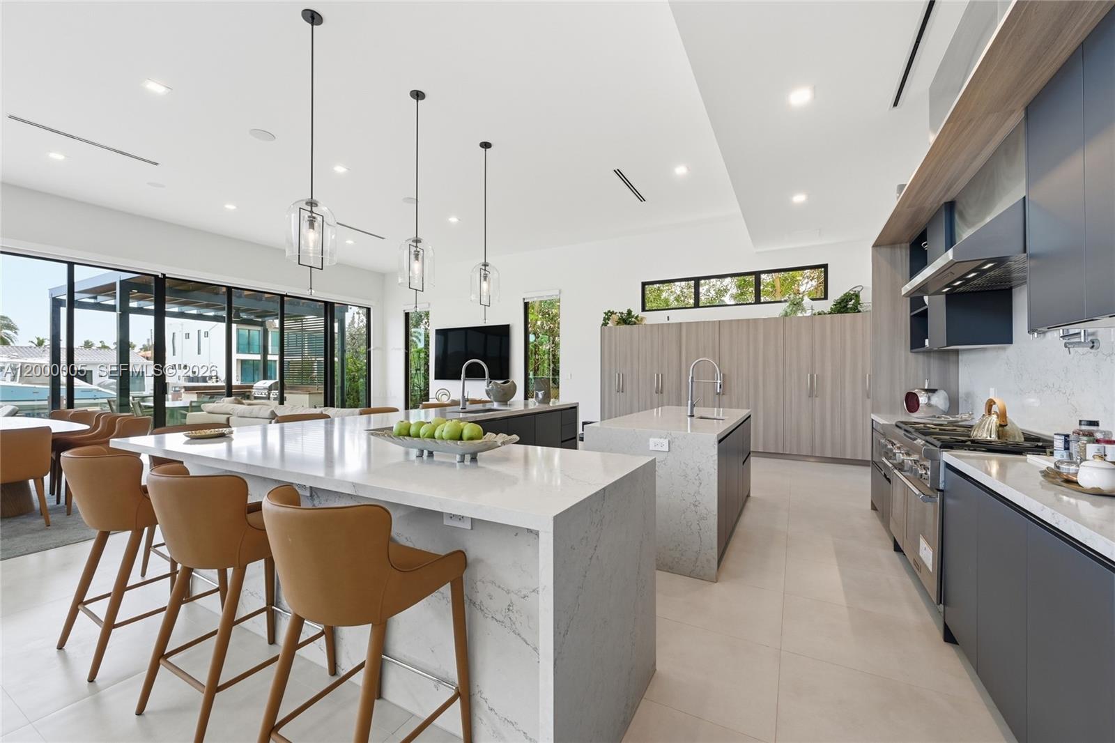 3300 NE 170th St North Miami Beach, FL 33160