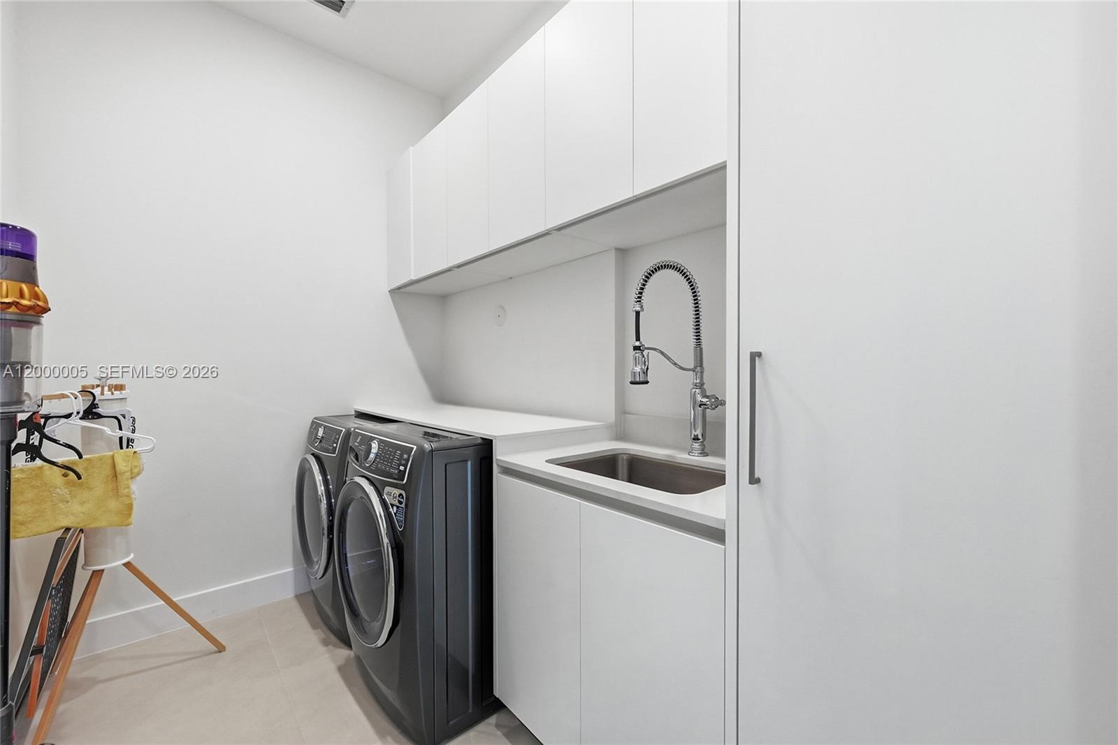 3300 NE 170th St North Miami Beach, FL 33160