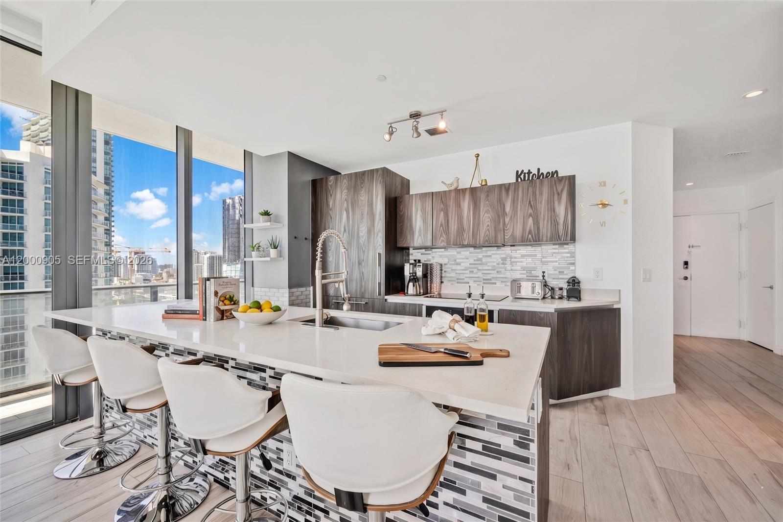 480 NE 31st St #1501 Miami, FL 33137