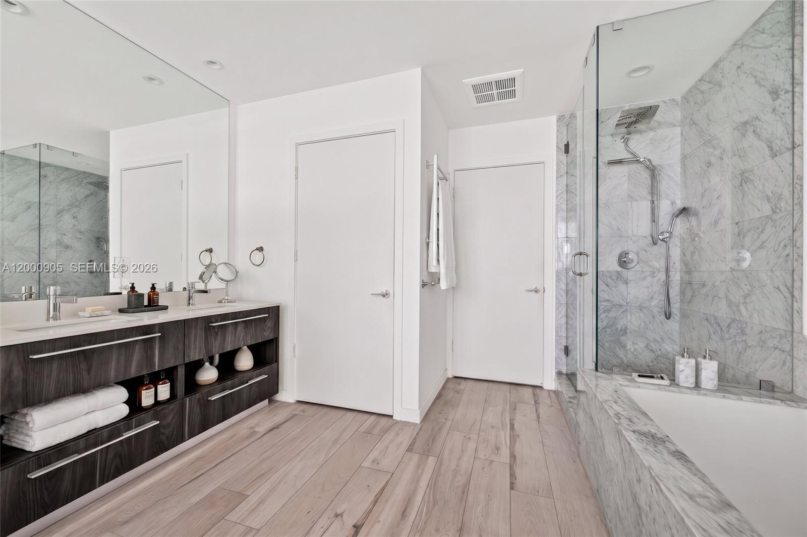 480 NE 31st St #1501 Miami, FL 33137