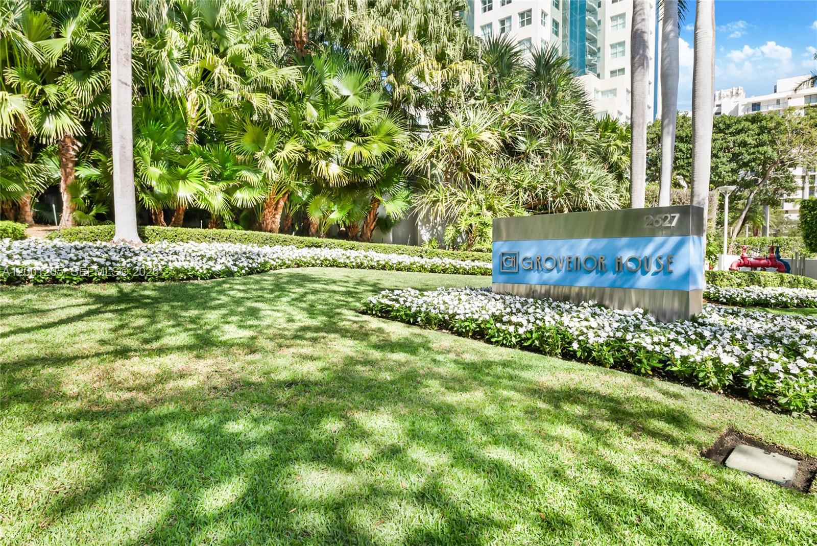 2627 S Bayshore Dr #906 Miami, FL 33133