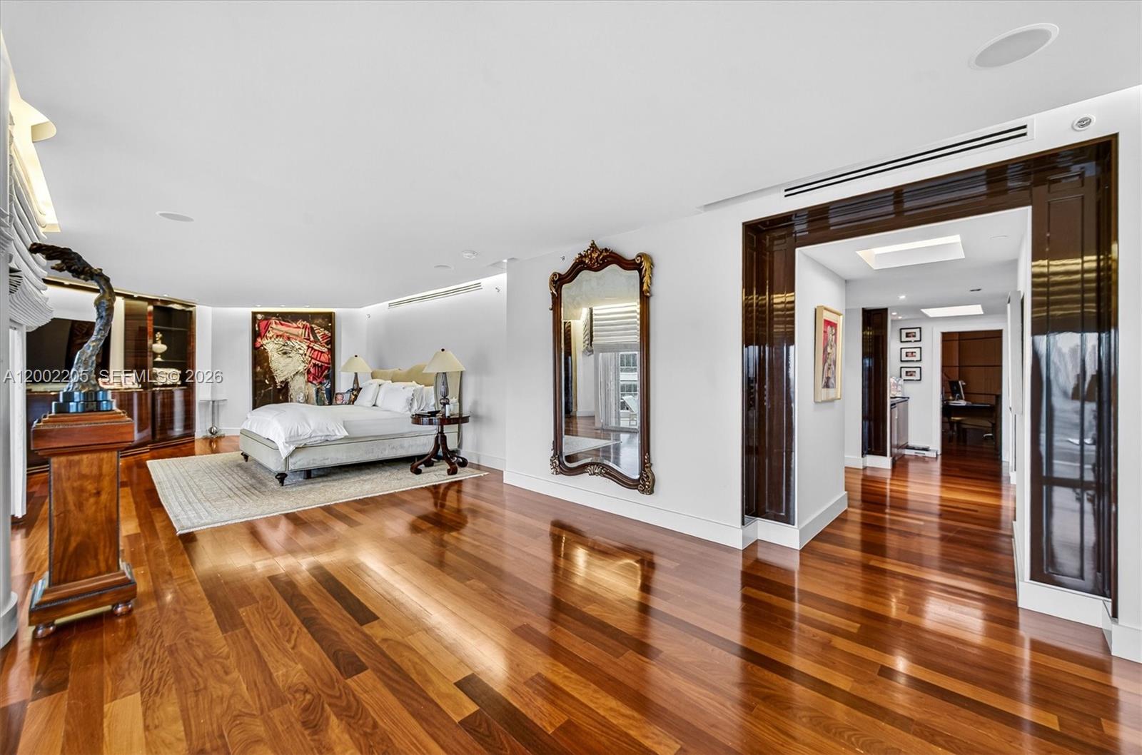 7000 Island Blvd #PH-02 Aventura, FL 33160