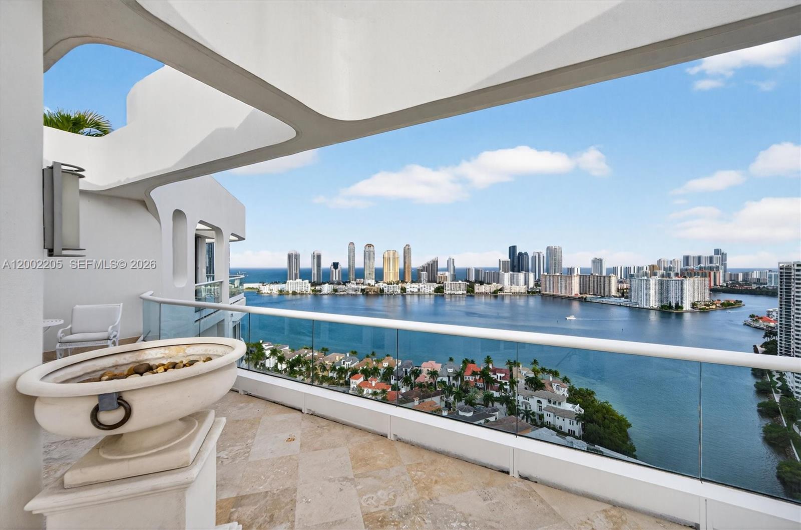 7000 Island Blvd #PH-02 Aventura, FL 33160