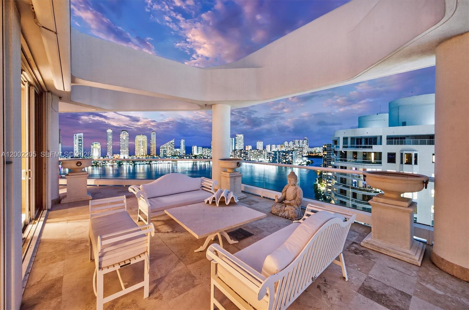 7000 Island Blvd #PH-02 Aventura, FL 33160