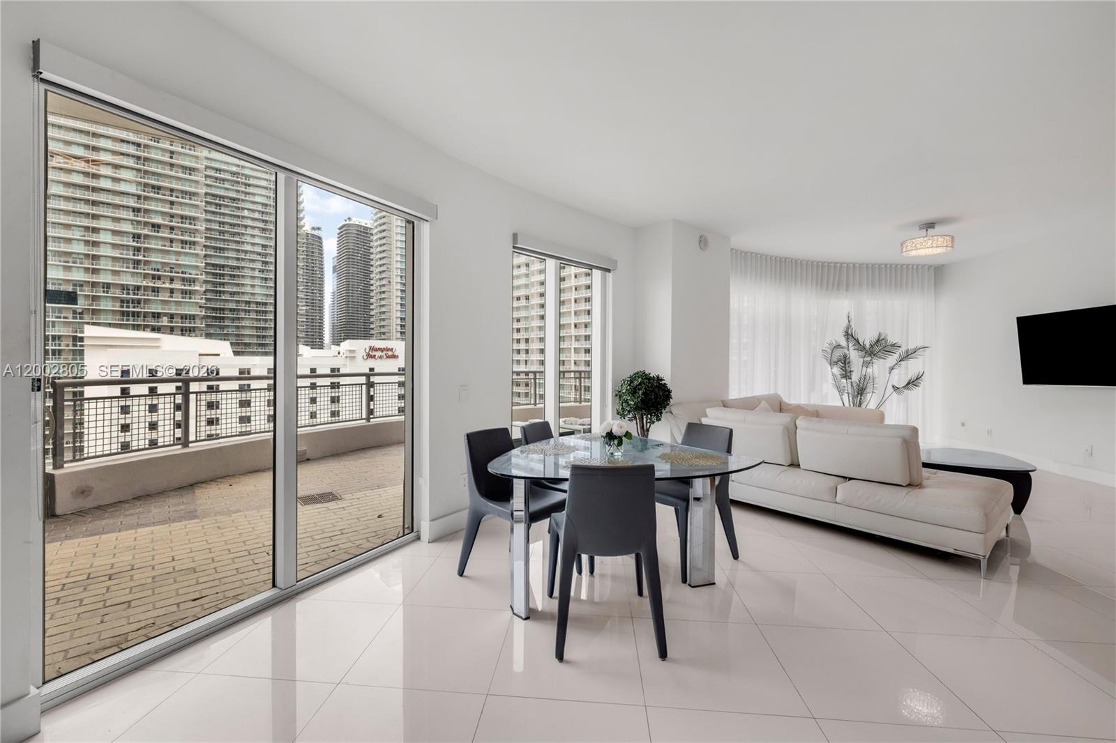 image Infinity at Brickell4
