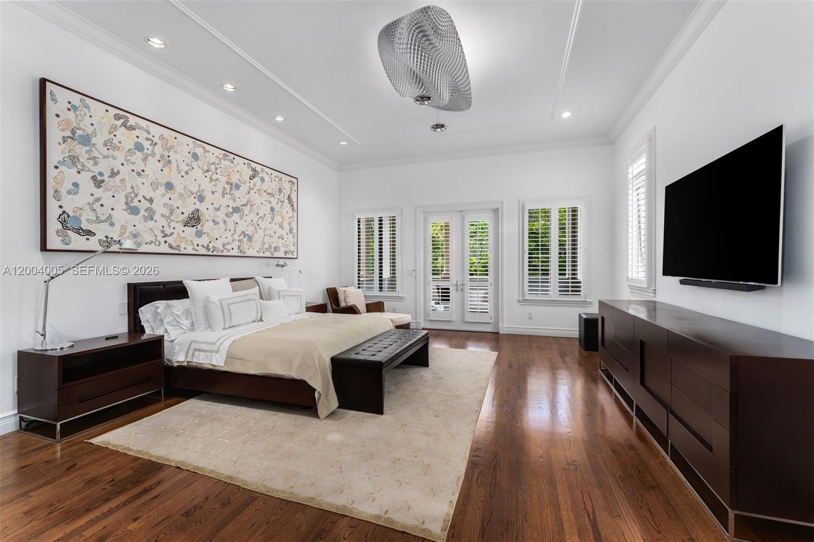 255 Cocoplum Rd Coral Gables, FL 33143