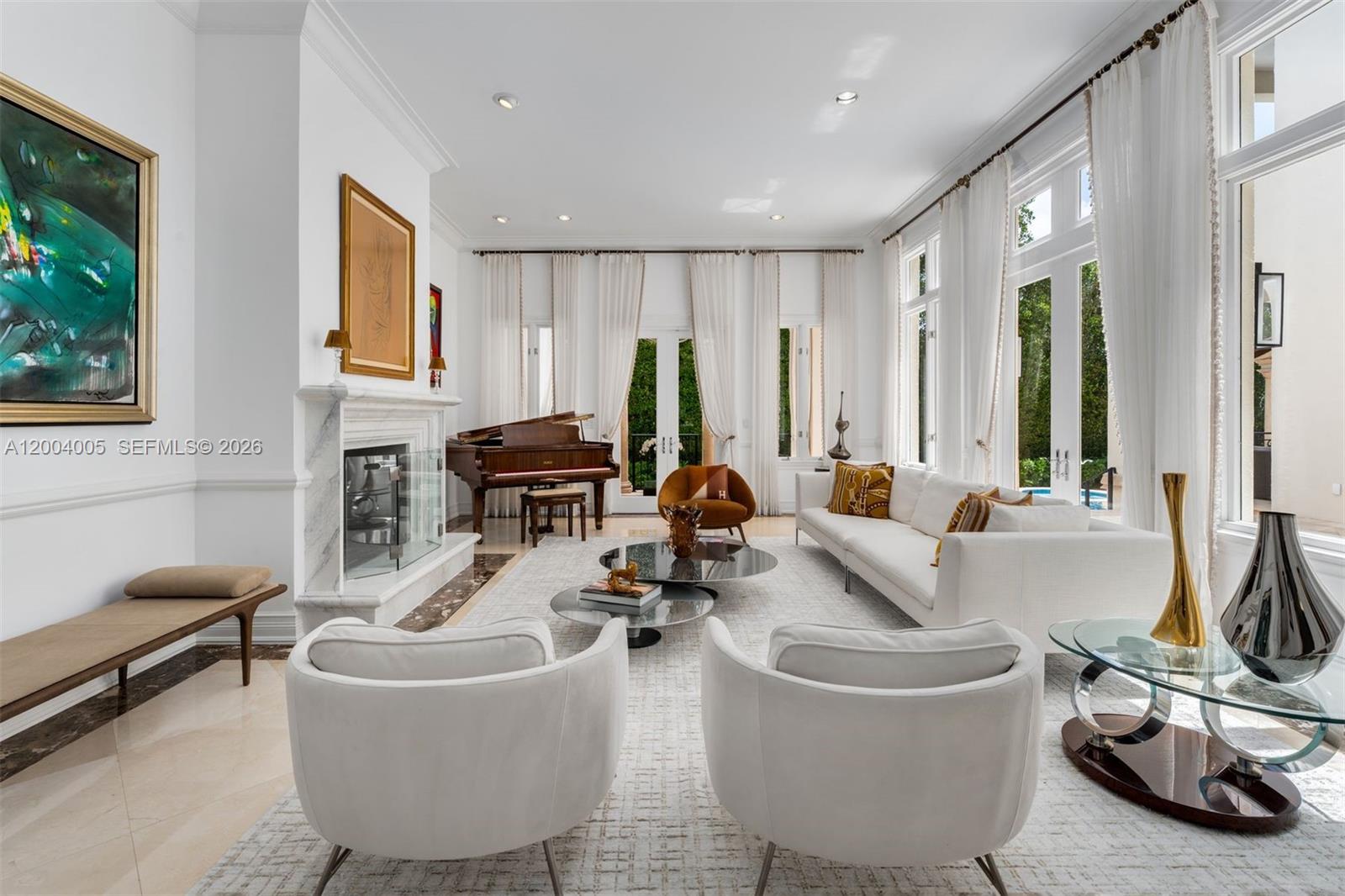 255 Cocoplum Rd Coral Gables, FL 33143