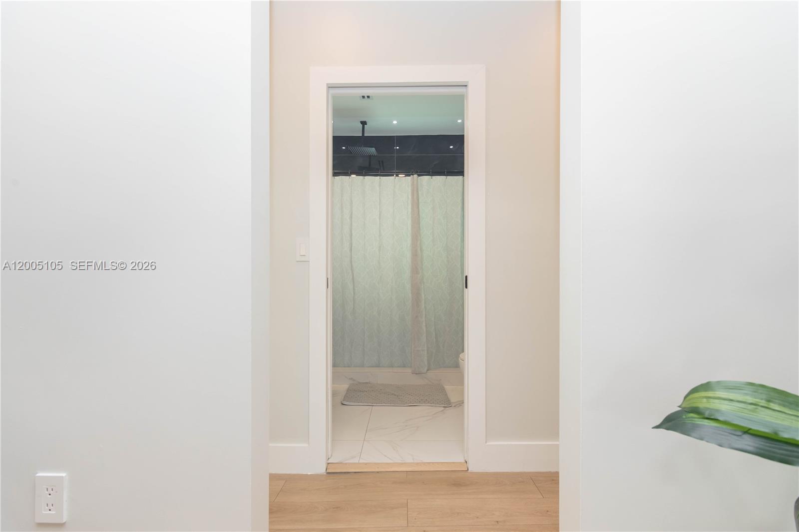 2360 SW 12th St Miami, FL 33135