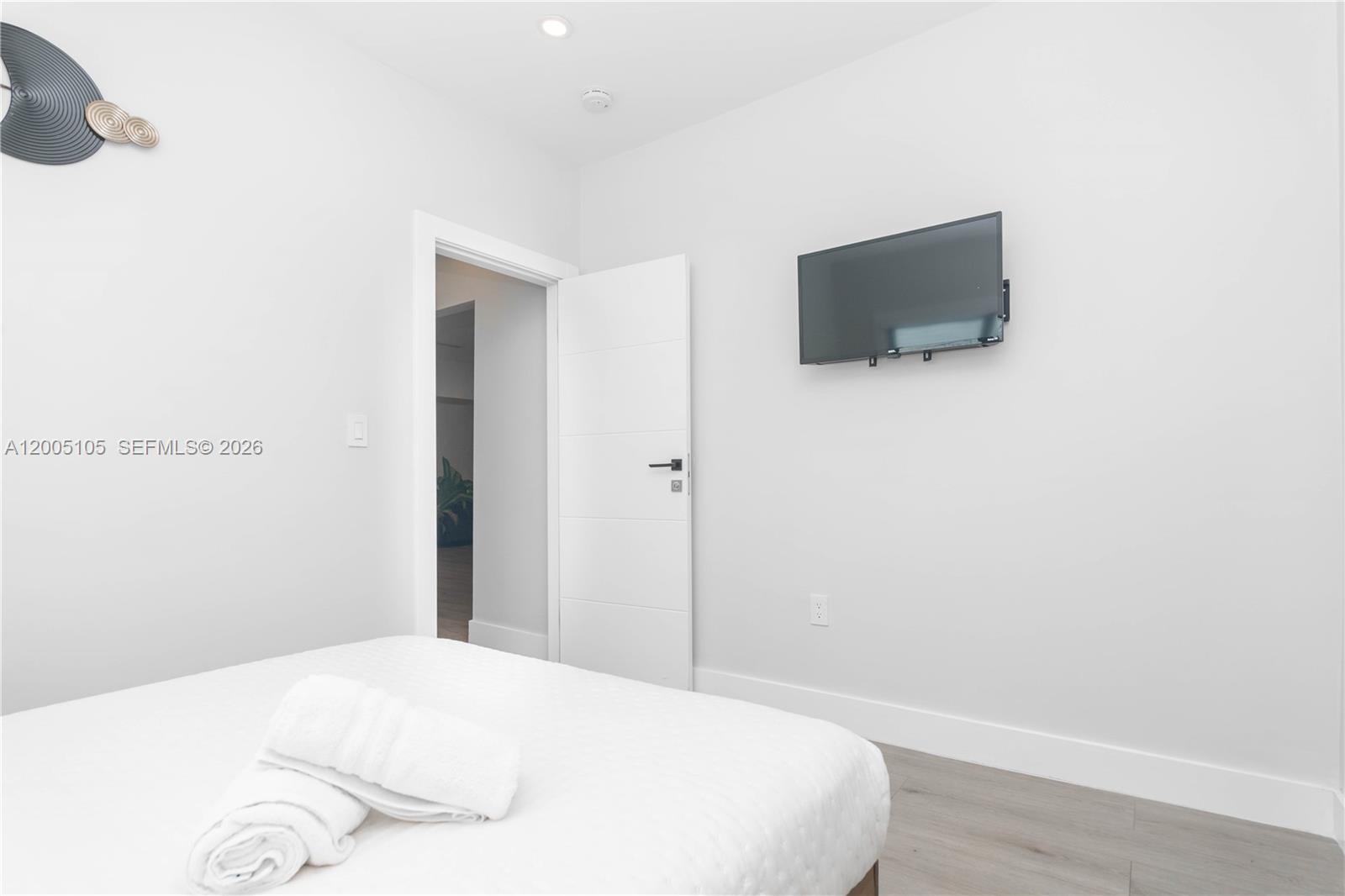 2360 SW 12th St Miami, FL 33135