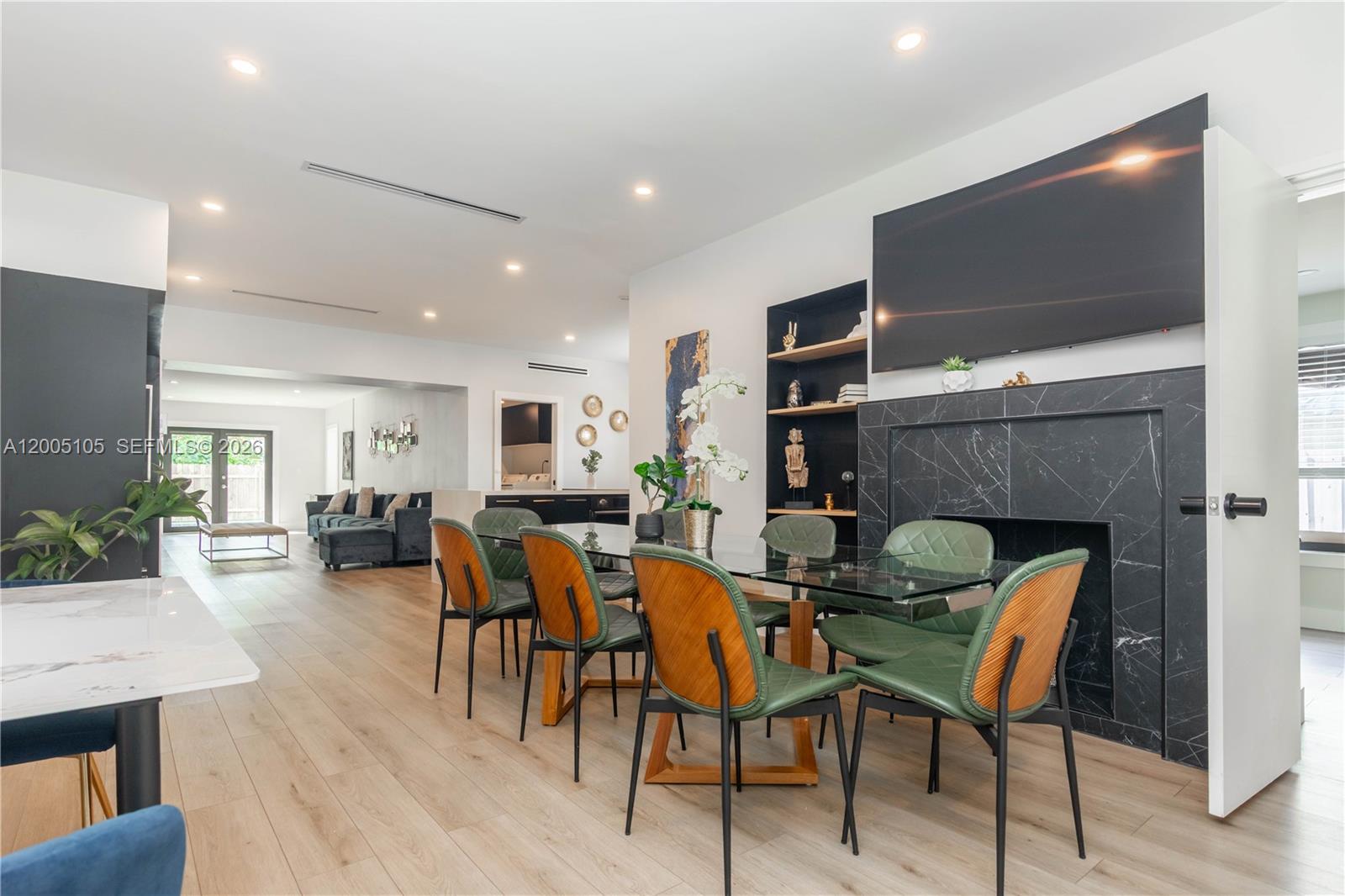 2360 SW 12th St Miami, FL 33135