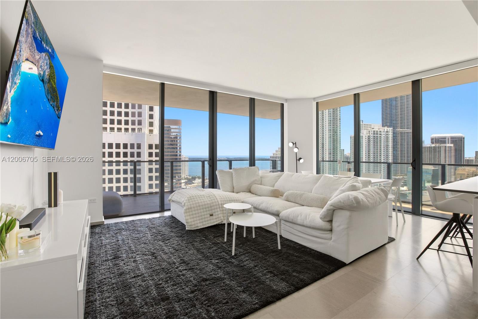 image Reach Brickell City Centre0